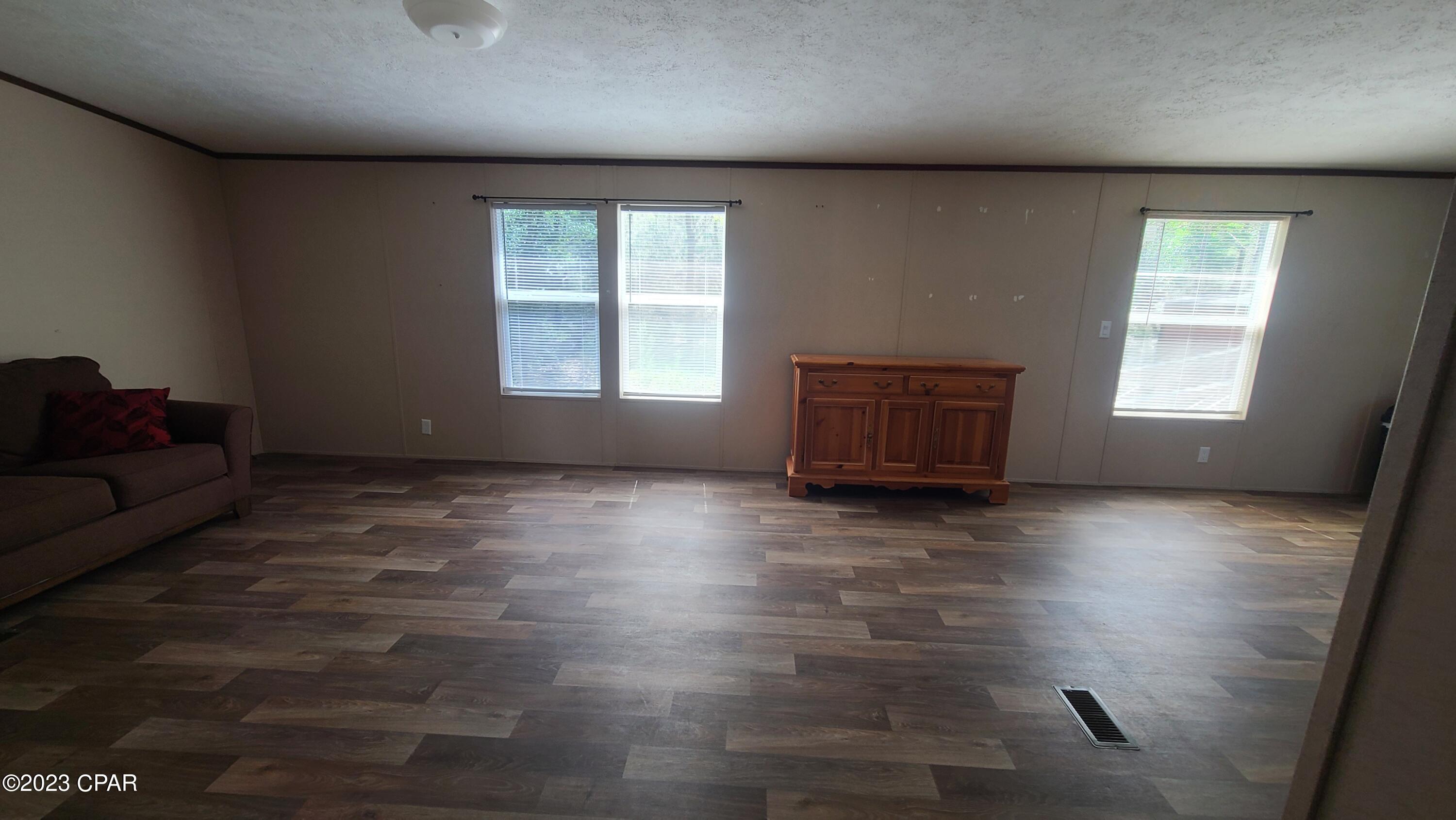 Oakwood Hills Unit 3 - Residential