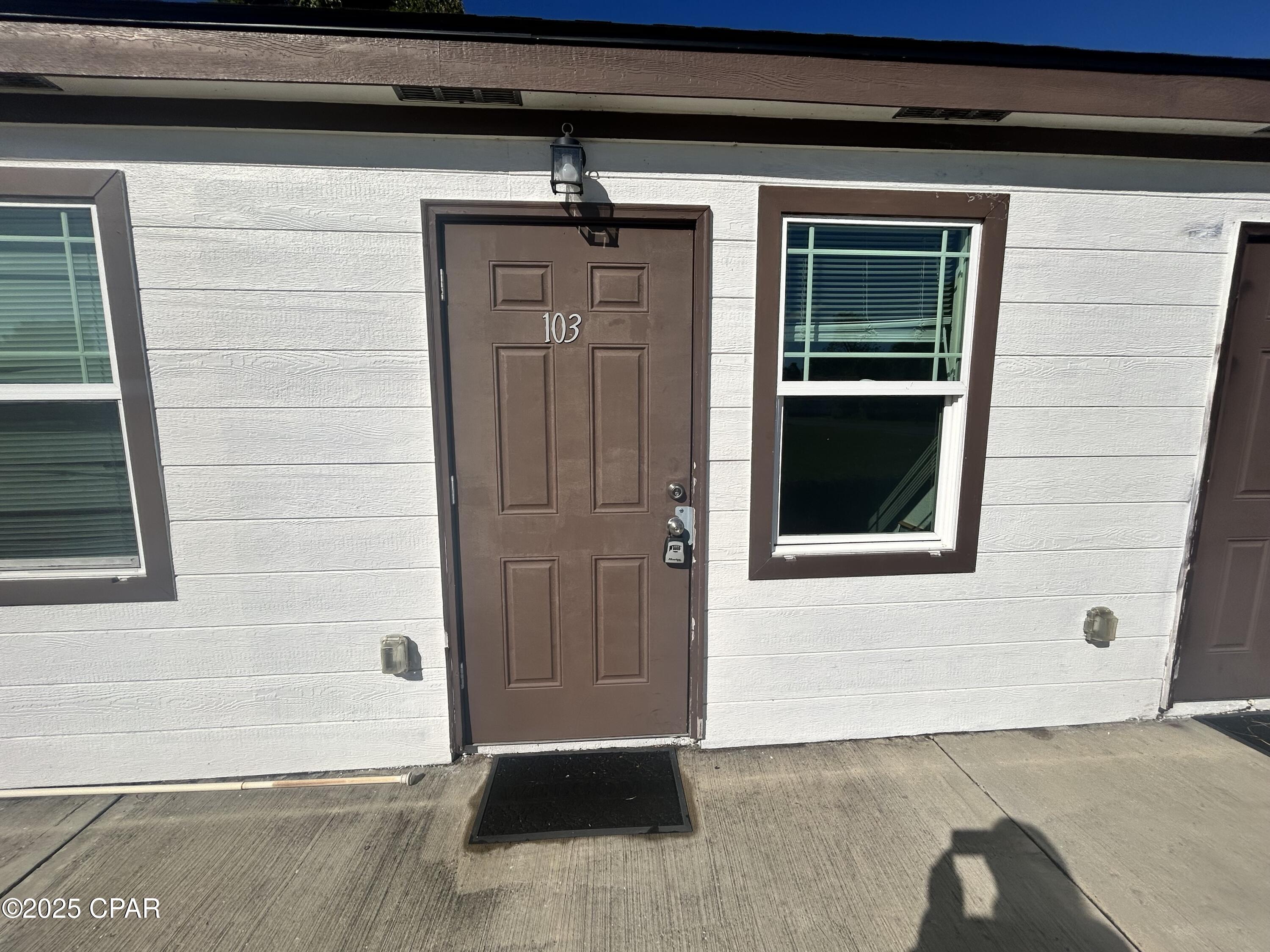 [No Recorded Subdiv] - Residential Lease