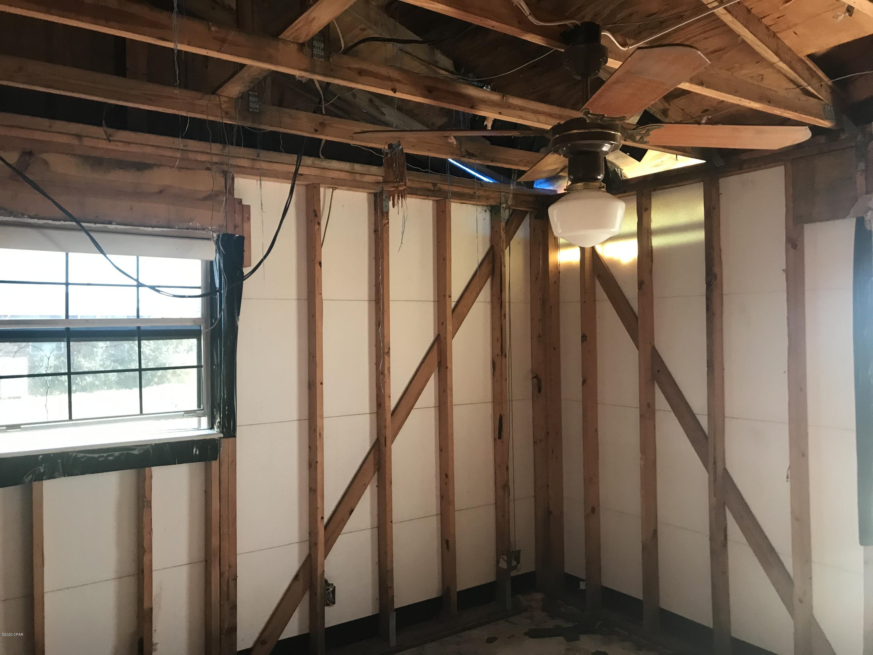 College Point Est U-1 - Residential