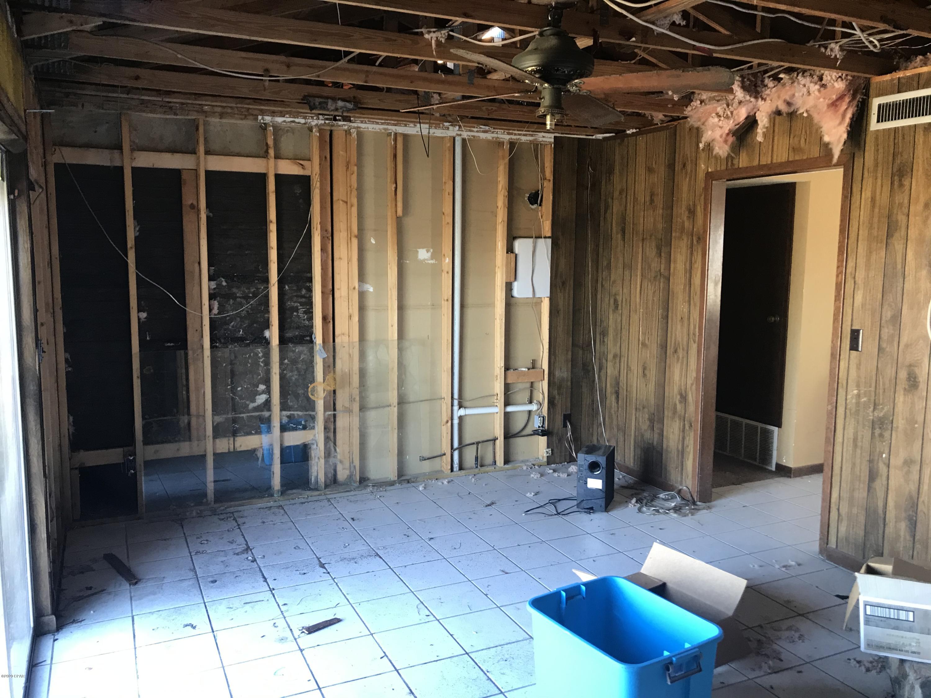 College Point Est U-1 - Residential