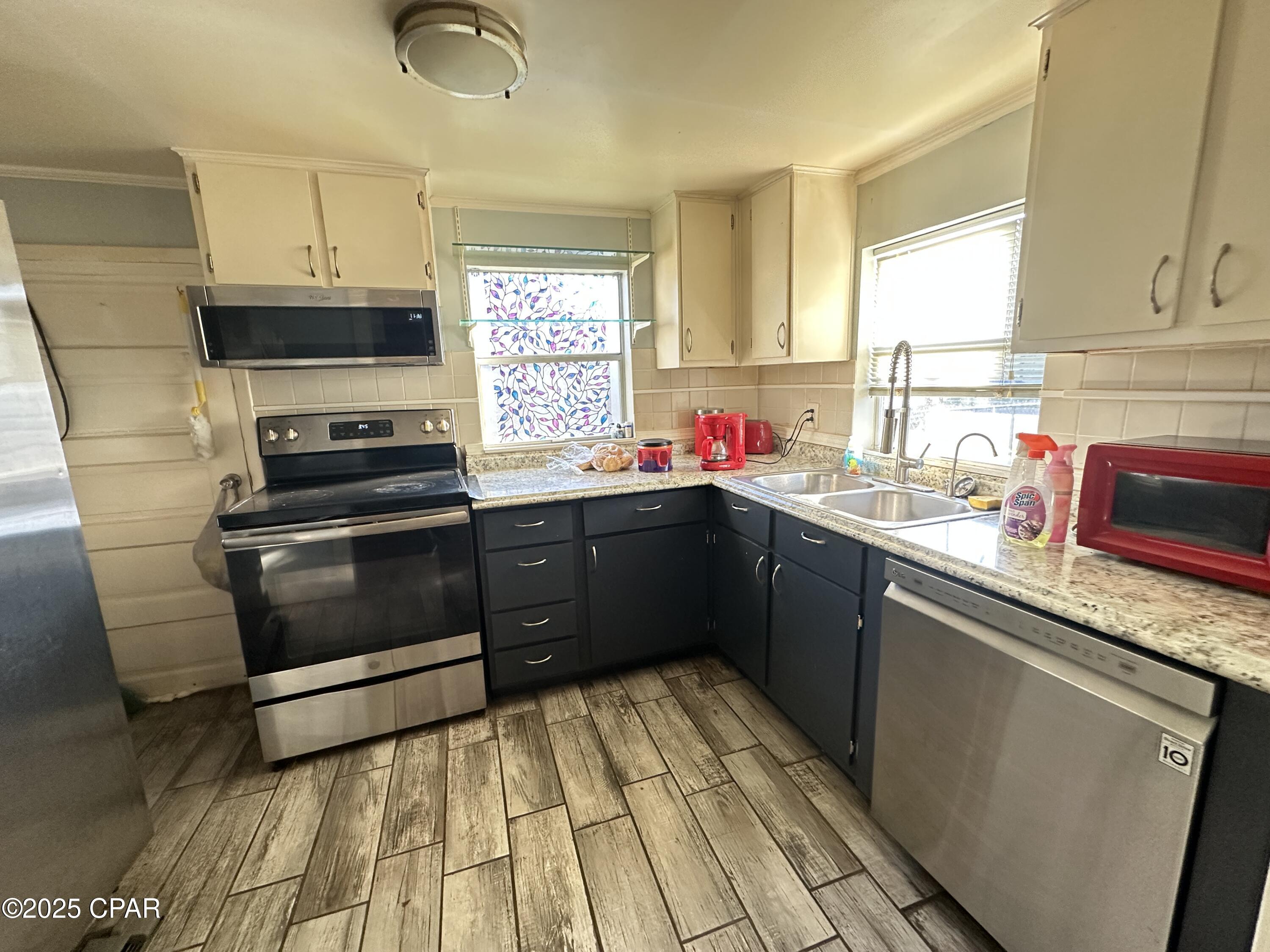 Keiths Bay Harbor Add - Residential