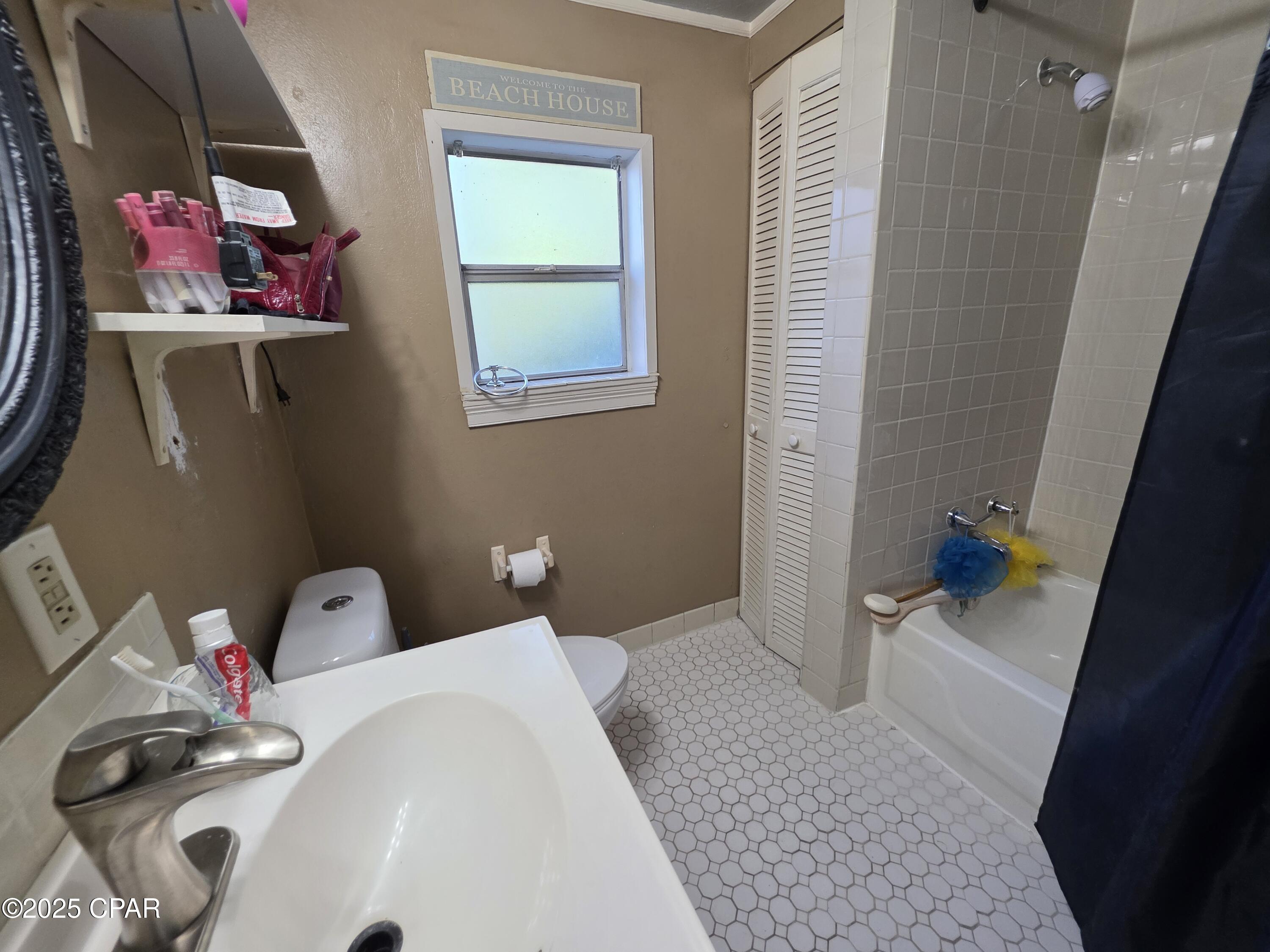 Keiths Bay Harbor Add - Residential