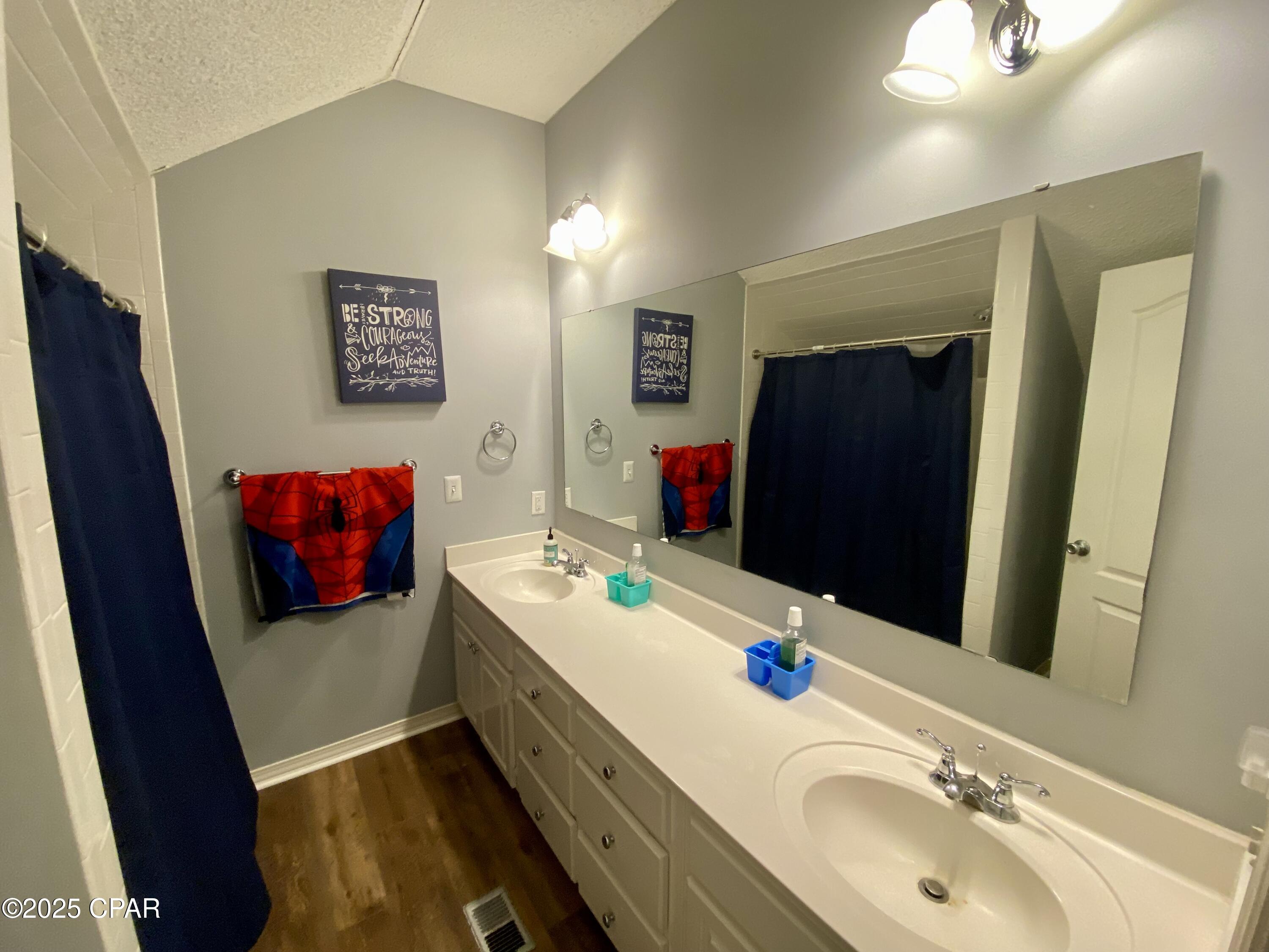 North Oaks - Residential