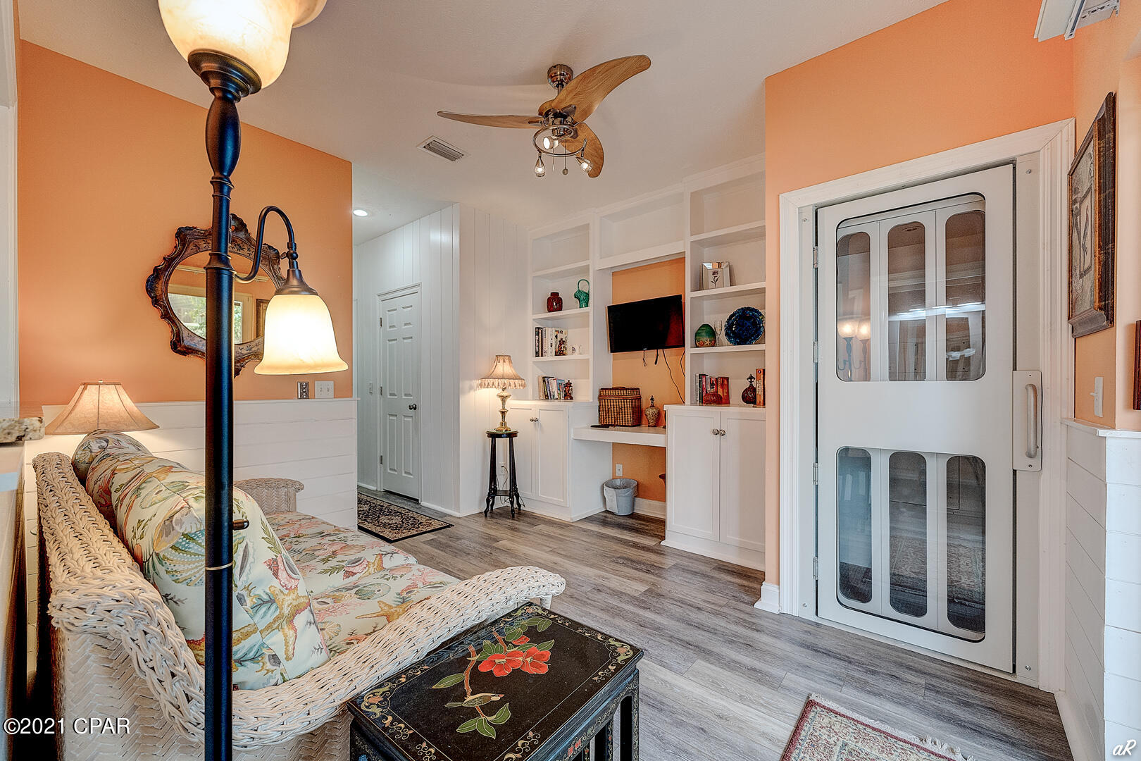 Gulf Lagoon Beach - Residential