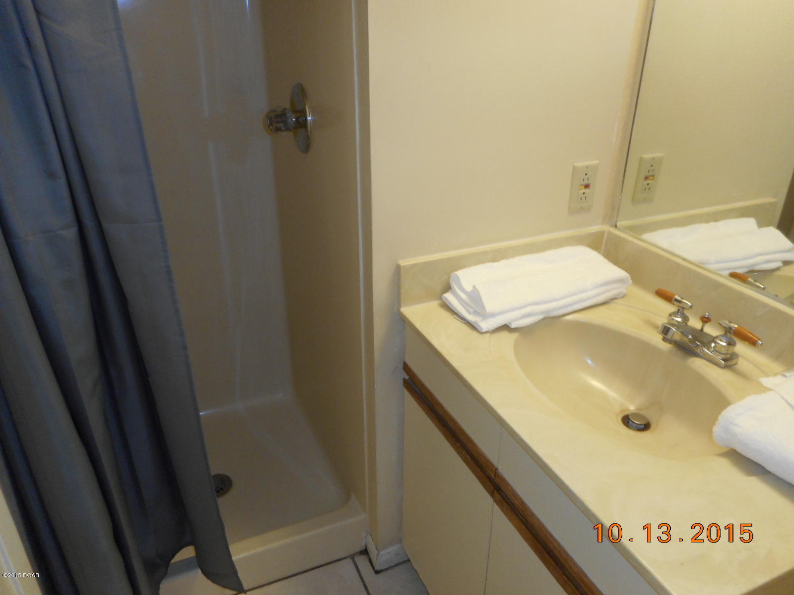 Edgewater Golf Villas V-B - Residential