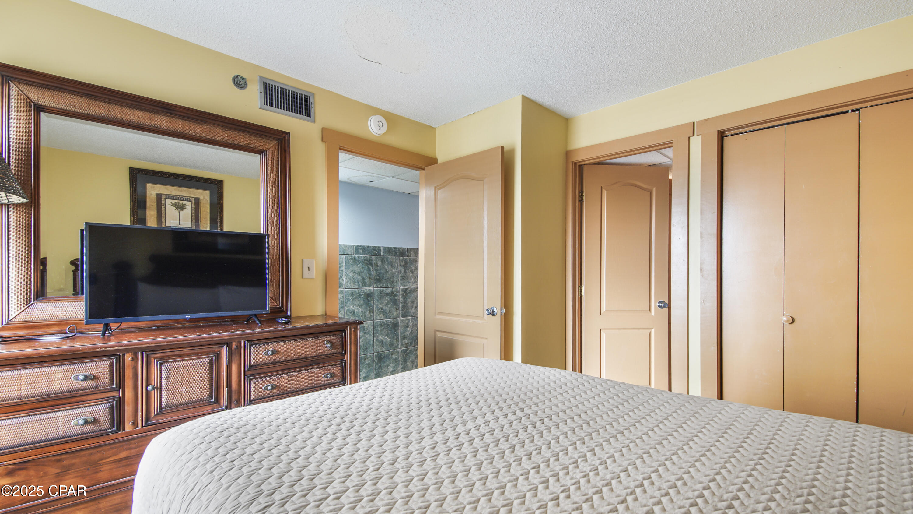 Edgewater Tower III - Residential