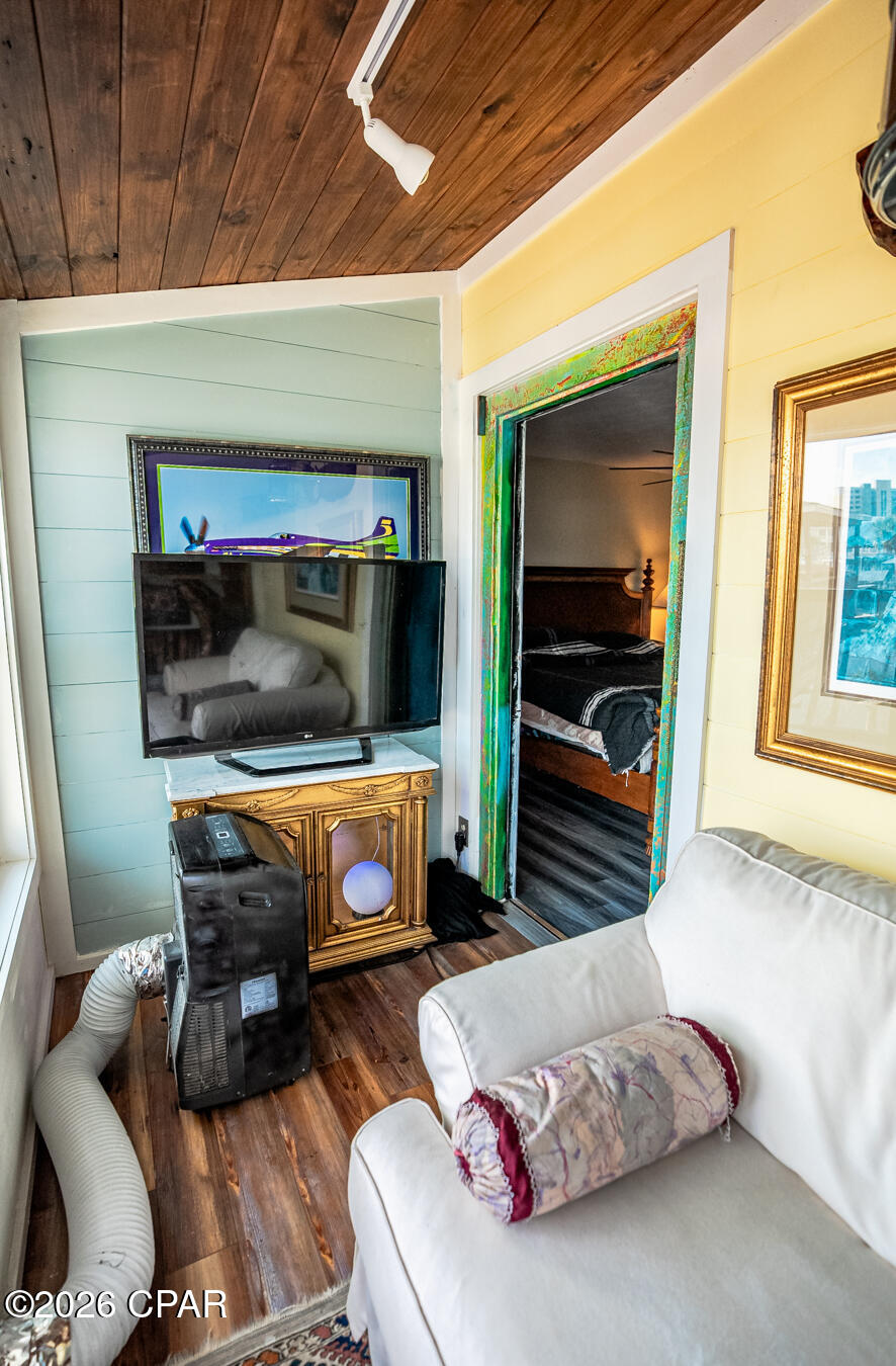 Harbour Towne - Residential