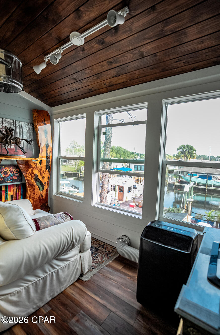 Harbour Towne - Residential