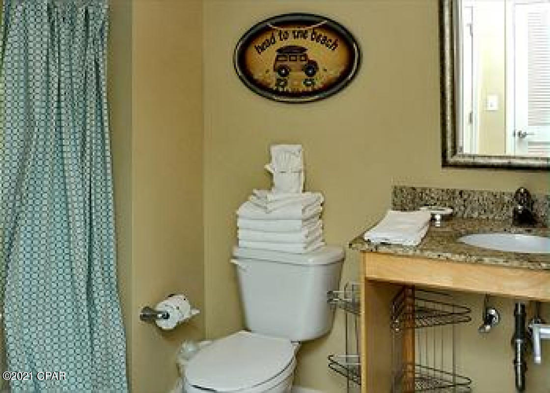 Splash Condo - Residential