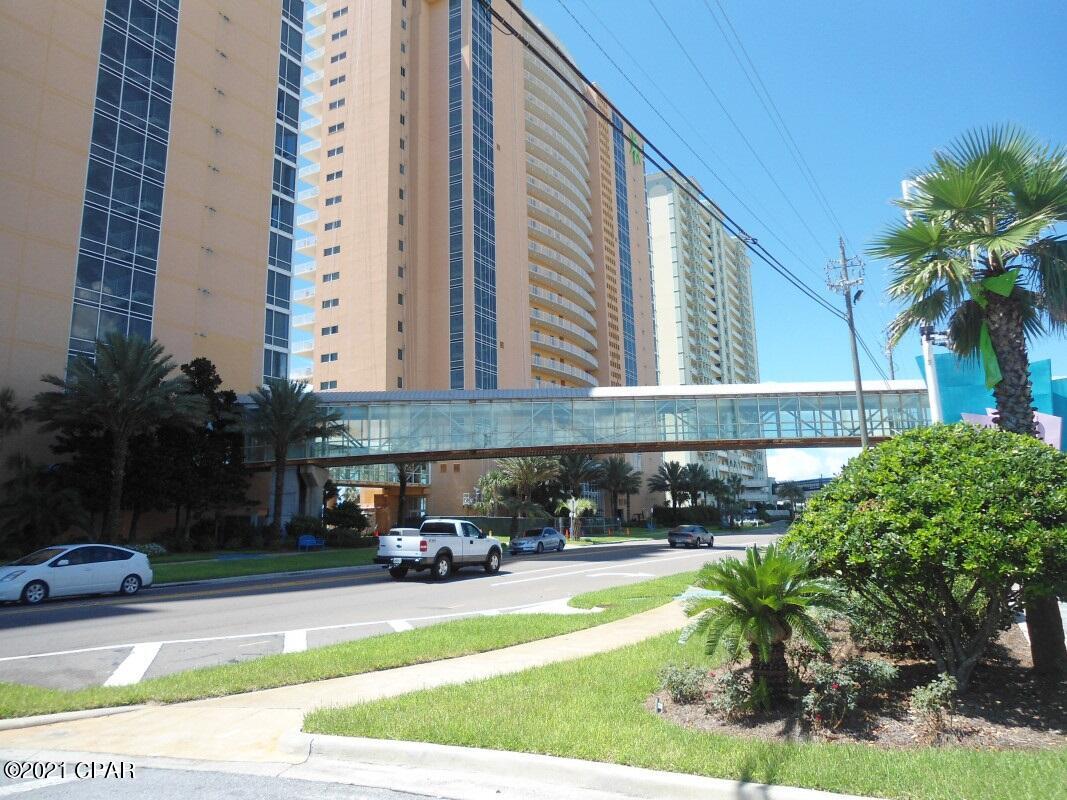 Splash Condo - Residential