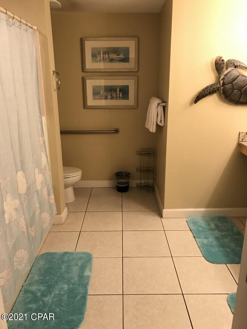 Splash Condo - Residential