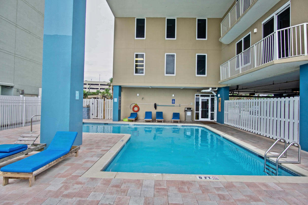 Grandview East At Long Beach - Residential