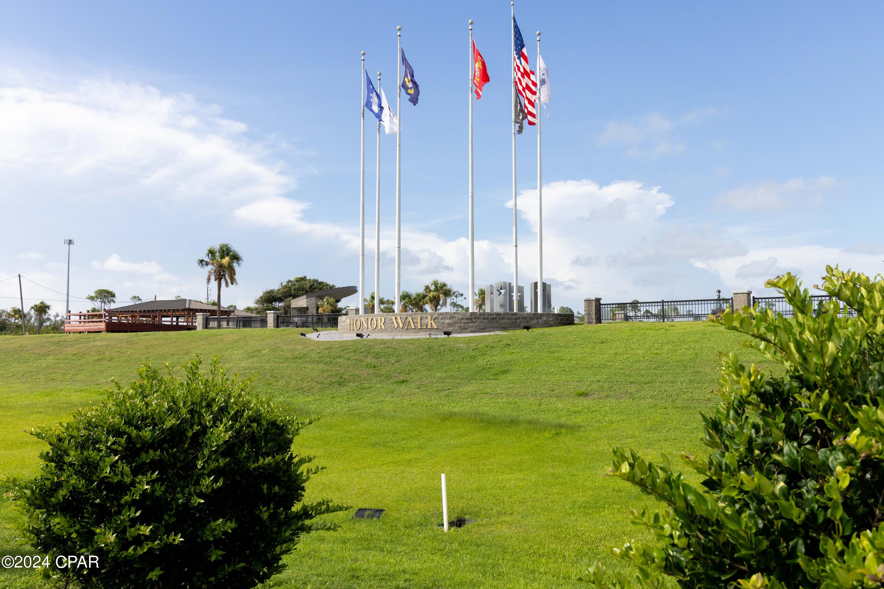 Yons Addition - Land