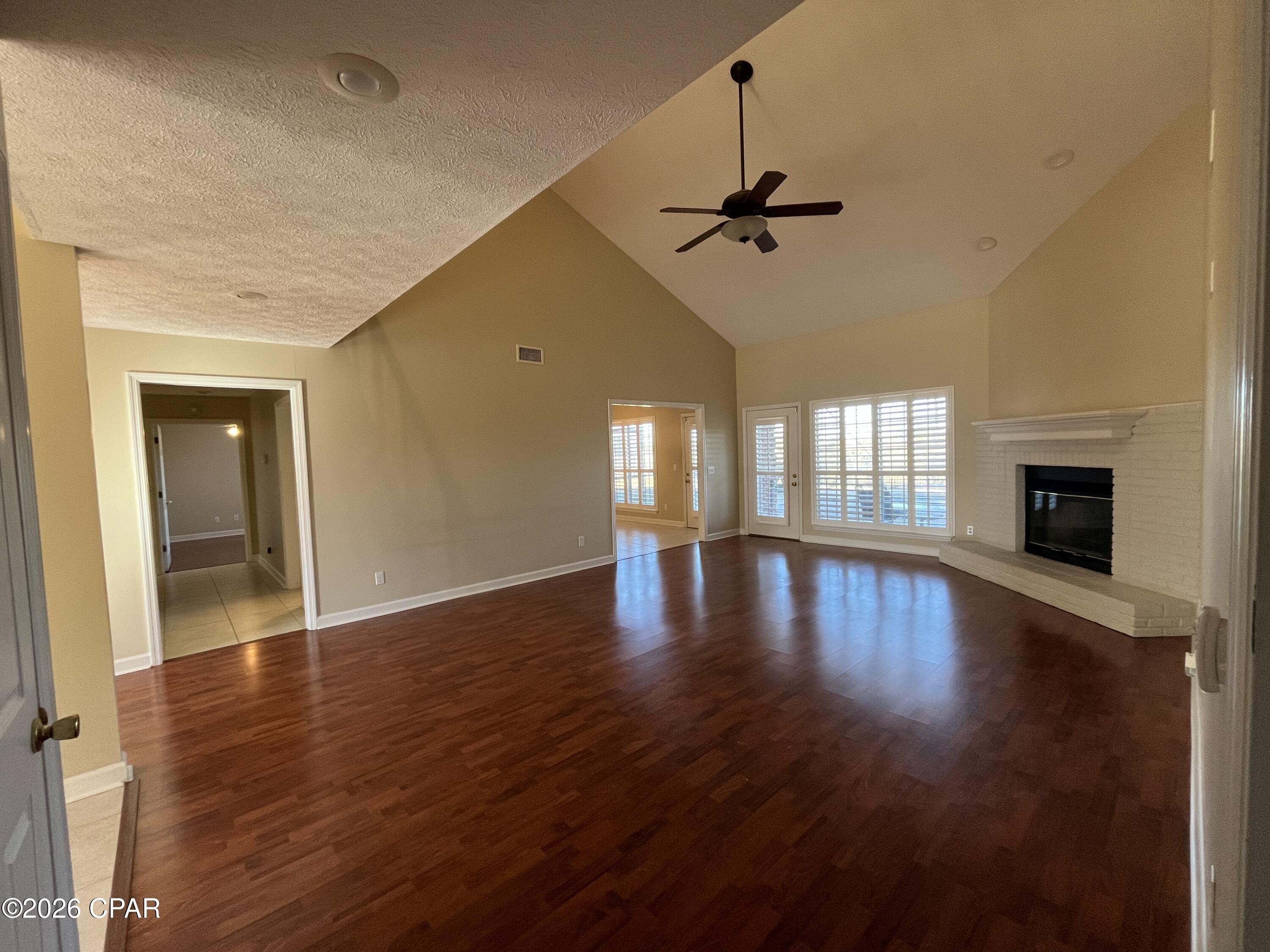 Country Club Harbour Estates - Residential