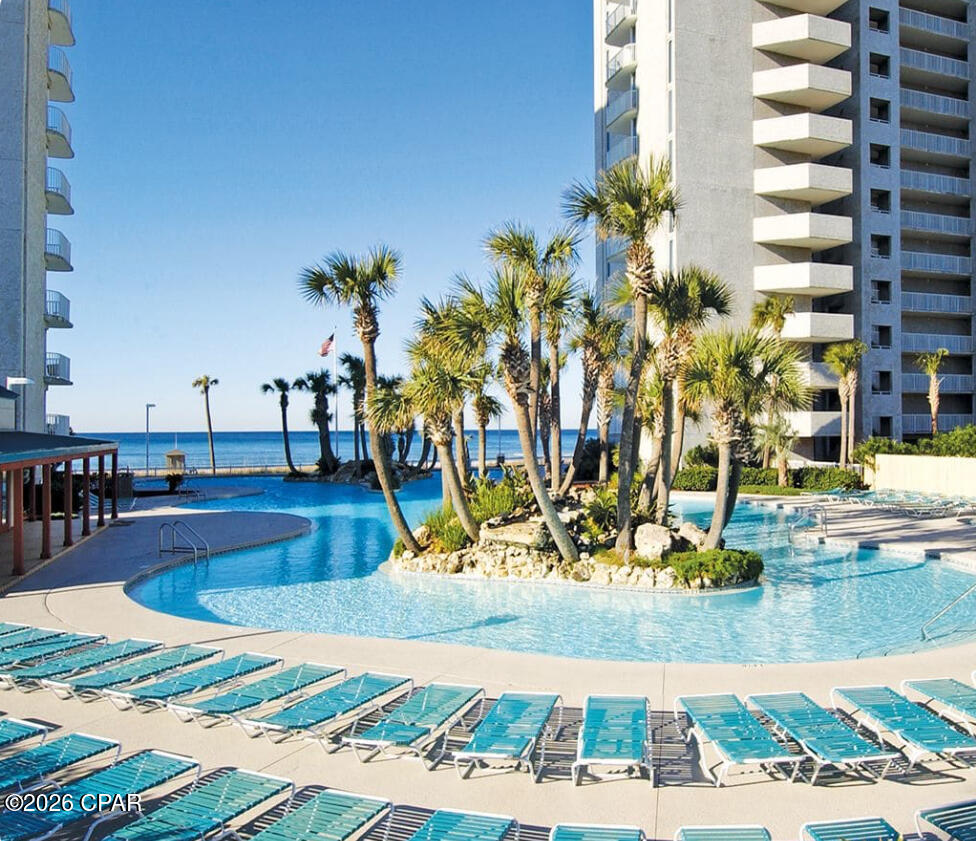 Long Beach Towers I - Residential