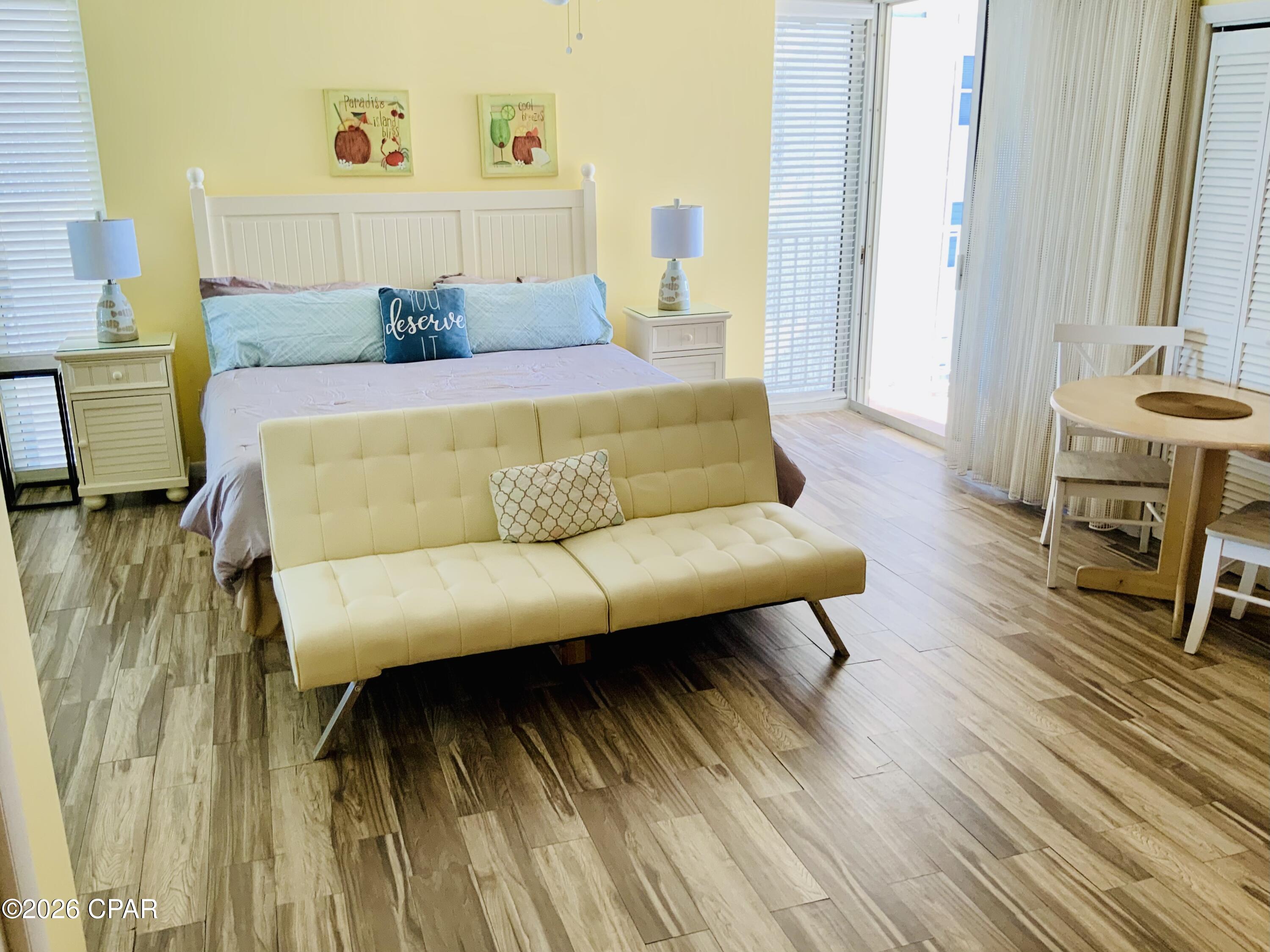 Long Beach Towers I - Residential