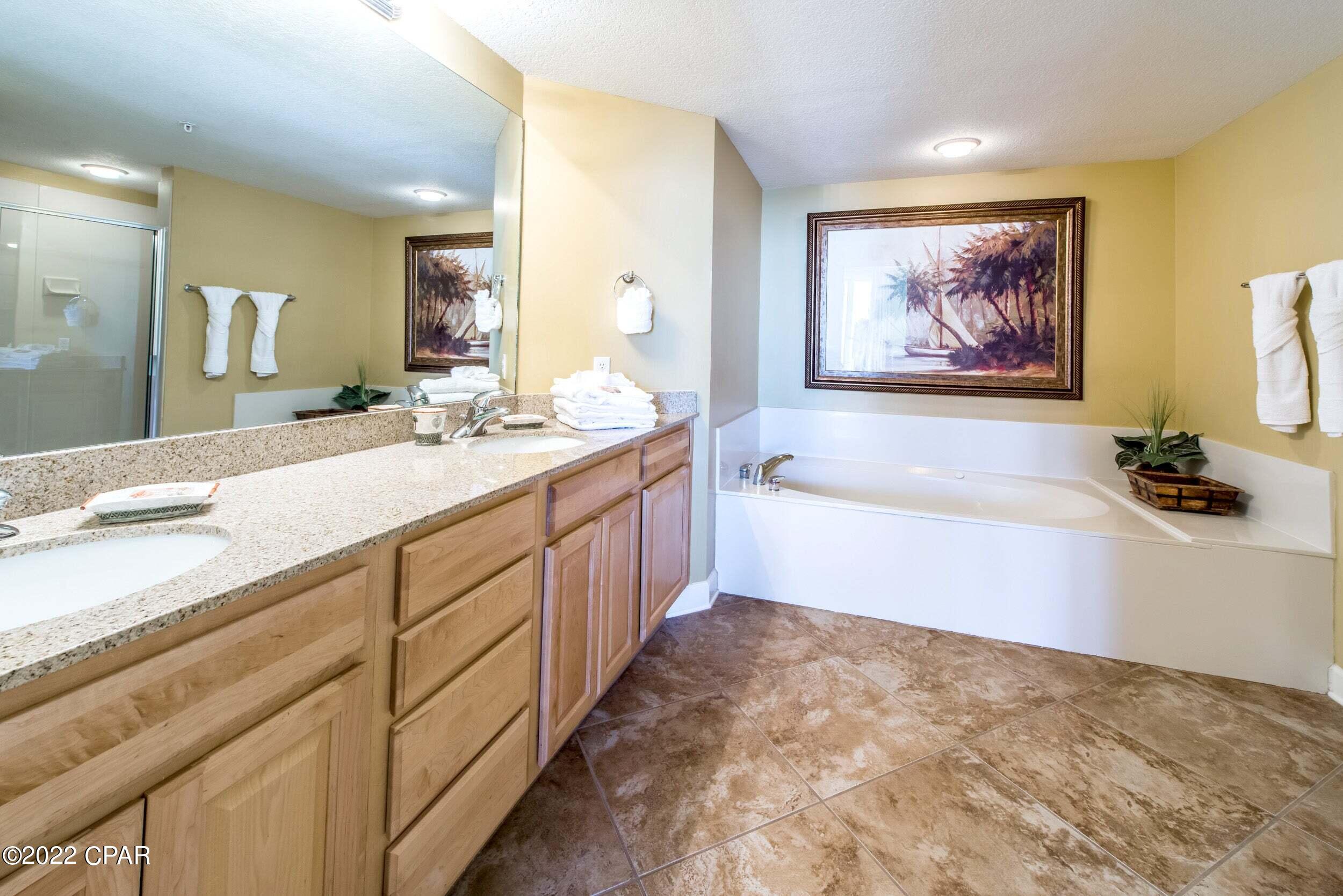 Grandview East At Long Beach - Residential