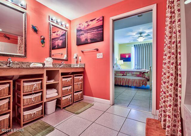 Splash Condo - Residential