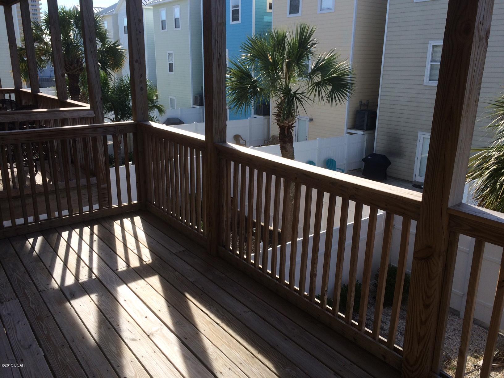 Gulf Lagoon Beach - Residential