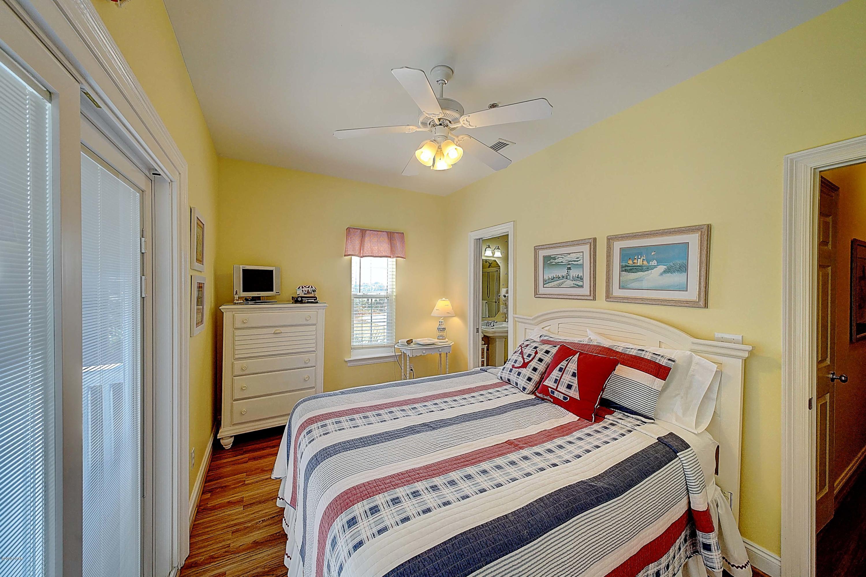 Summer Towne Cottage Condo Ph II - Residential