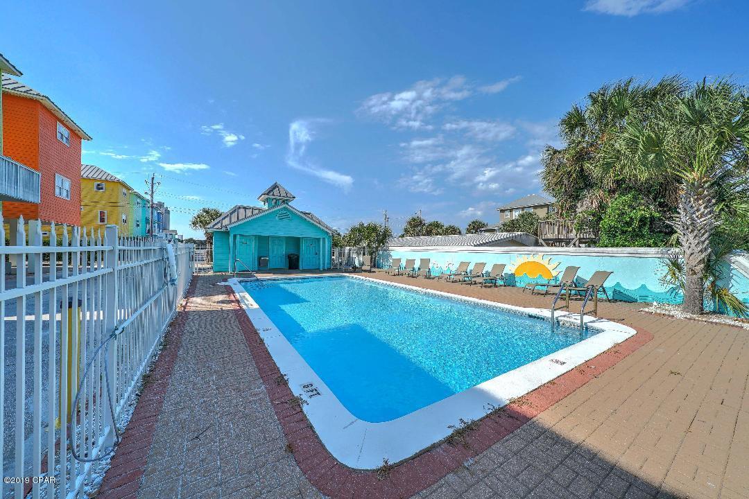 Summer Towne Cottage Condo Ph II - Residential