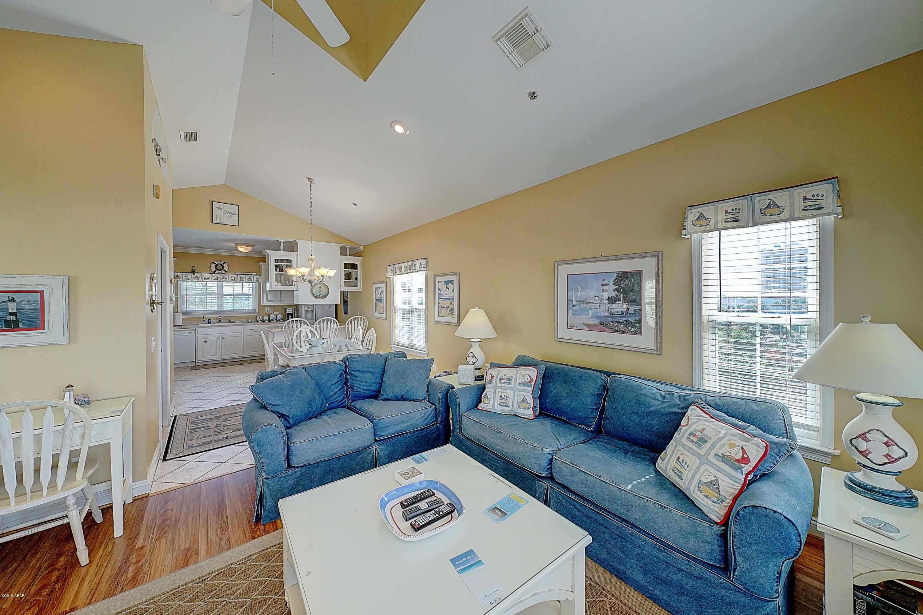 Summer Towne Cottage Condo Ph II - Residential