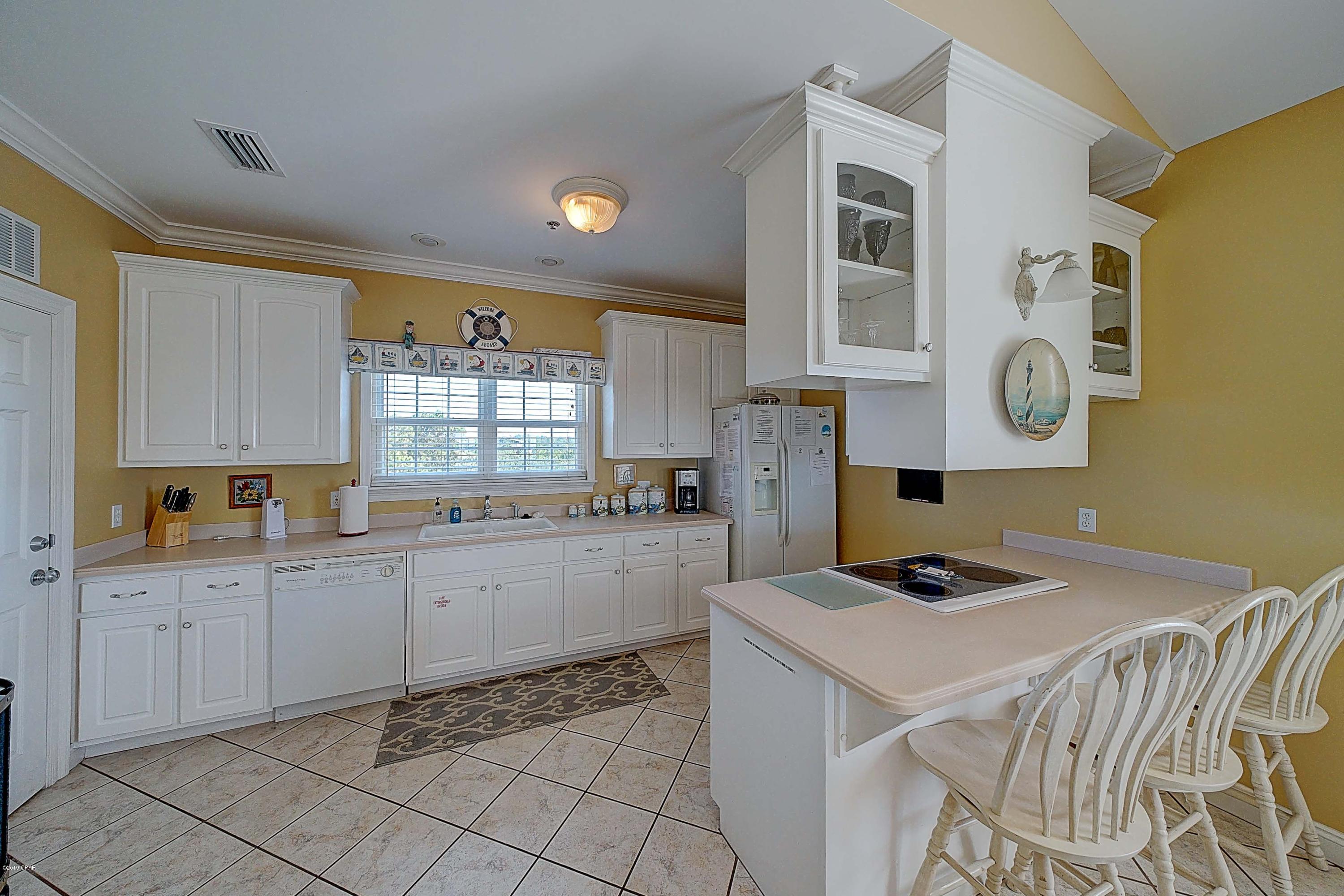 Summer Towne Cottage Condo Ph II - Residential