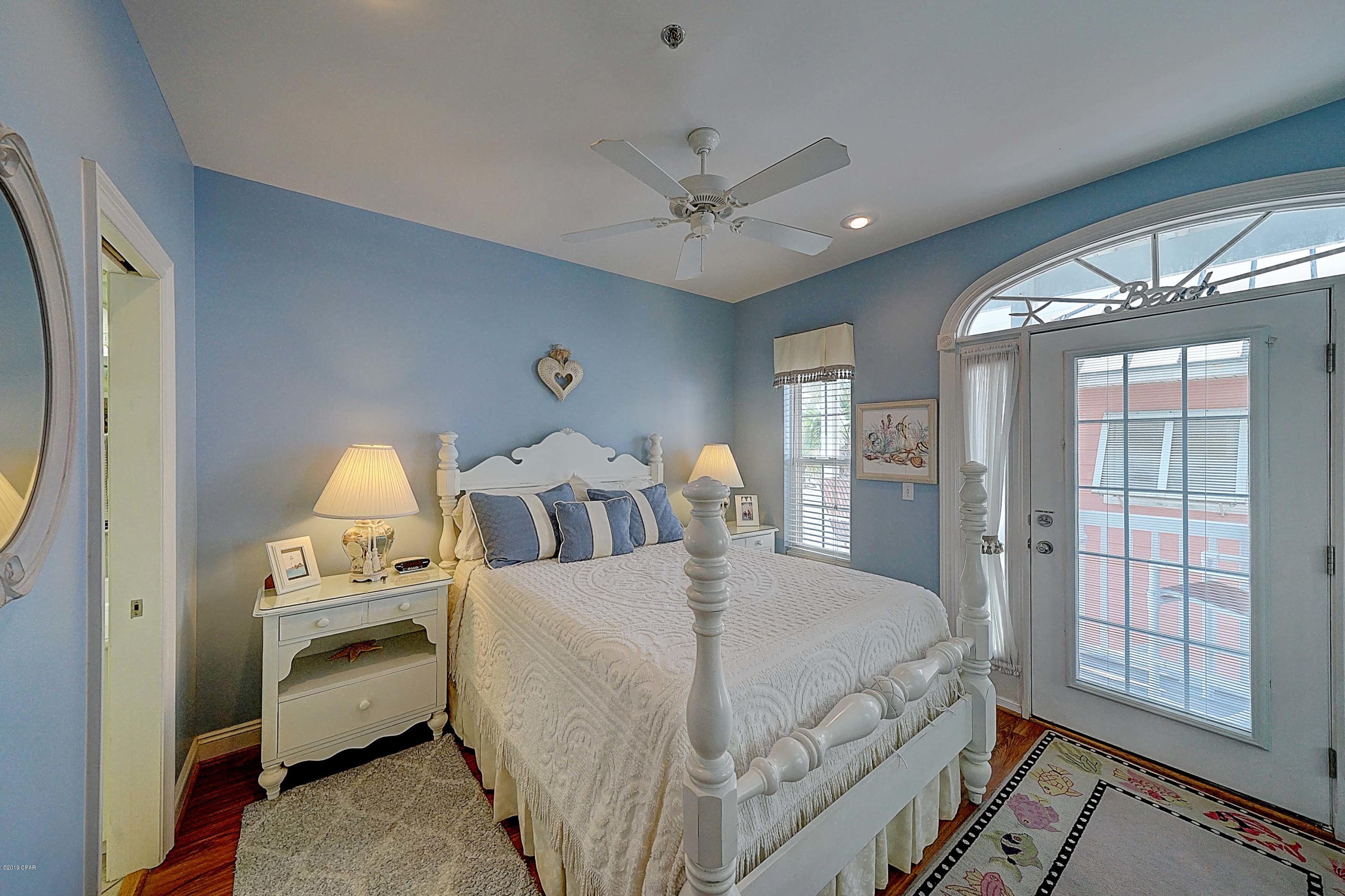 Summer Towne Cottage Condo Ph II - Residential