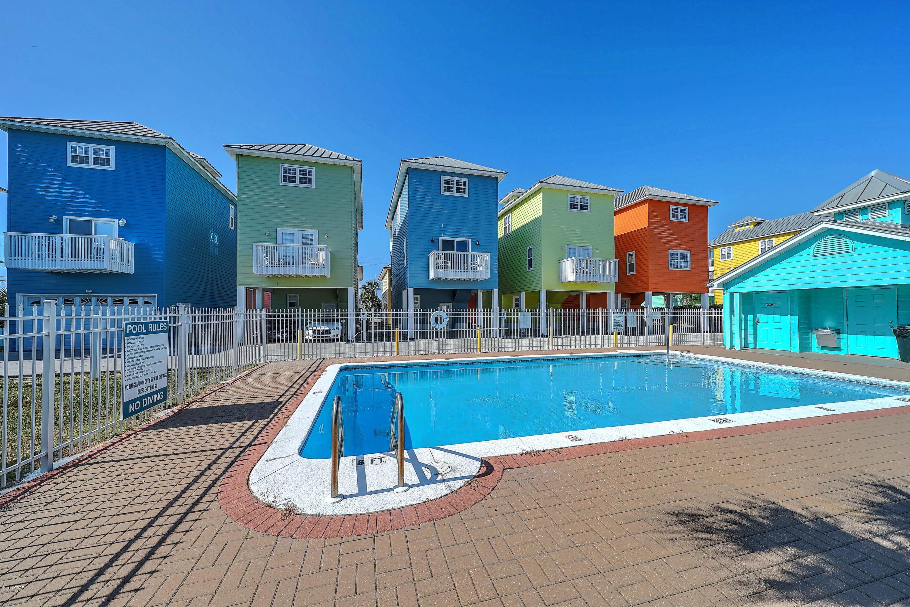 Summer Towne Cottage Condo Ph II - Residential