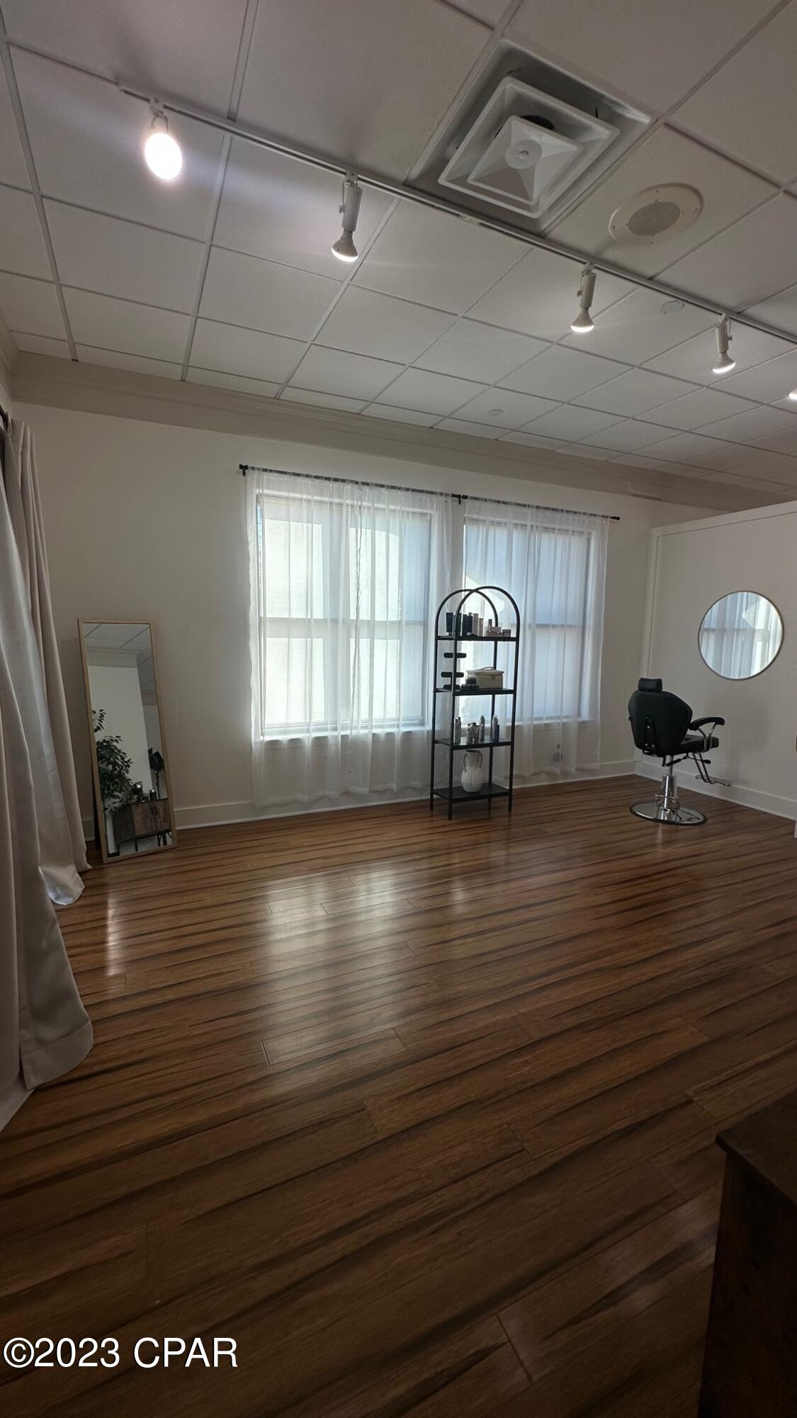 No Named Subdivision - Commercial Lease