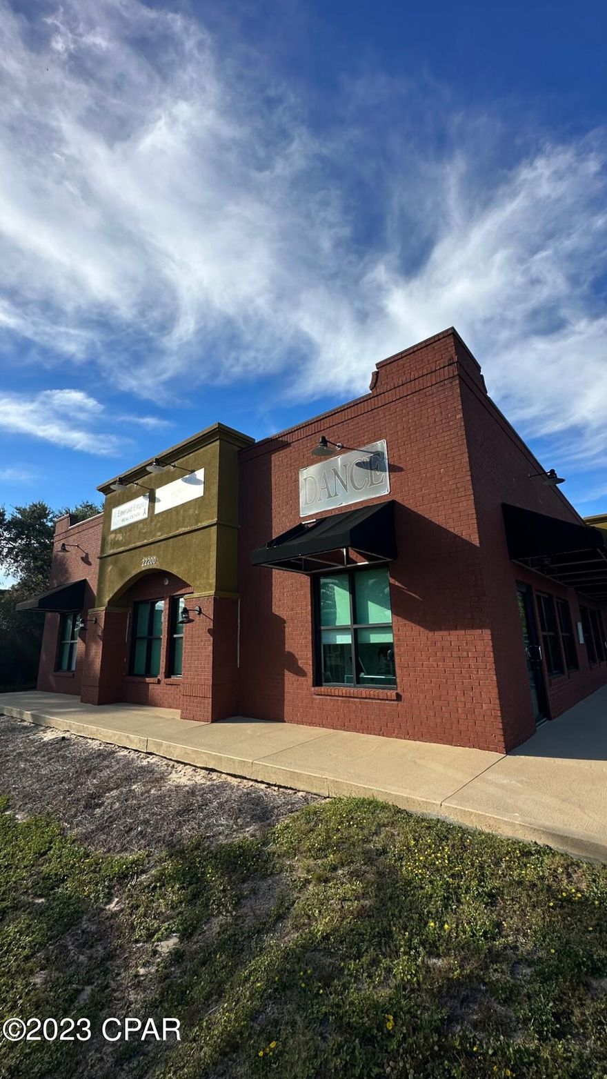 Integrity Park on the West-end of Panama City Beach Parkway. 1,000 sq. ft. professional office space/retail now available. Great for an office; multiple rooms for your staff members to have their own individual offices. Rent includes water and trash services. Tenant responsible for power and internet/cable. Make your appointment today to see.
