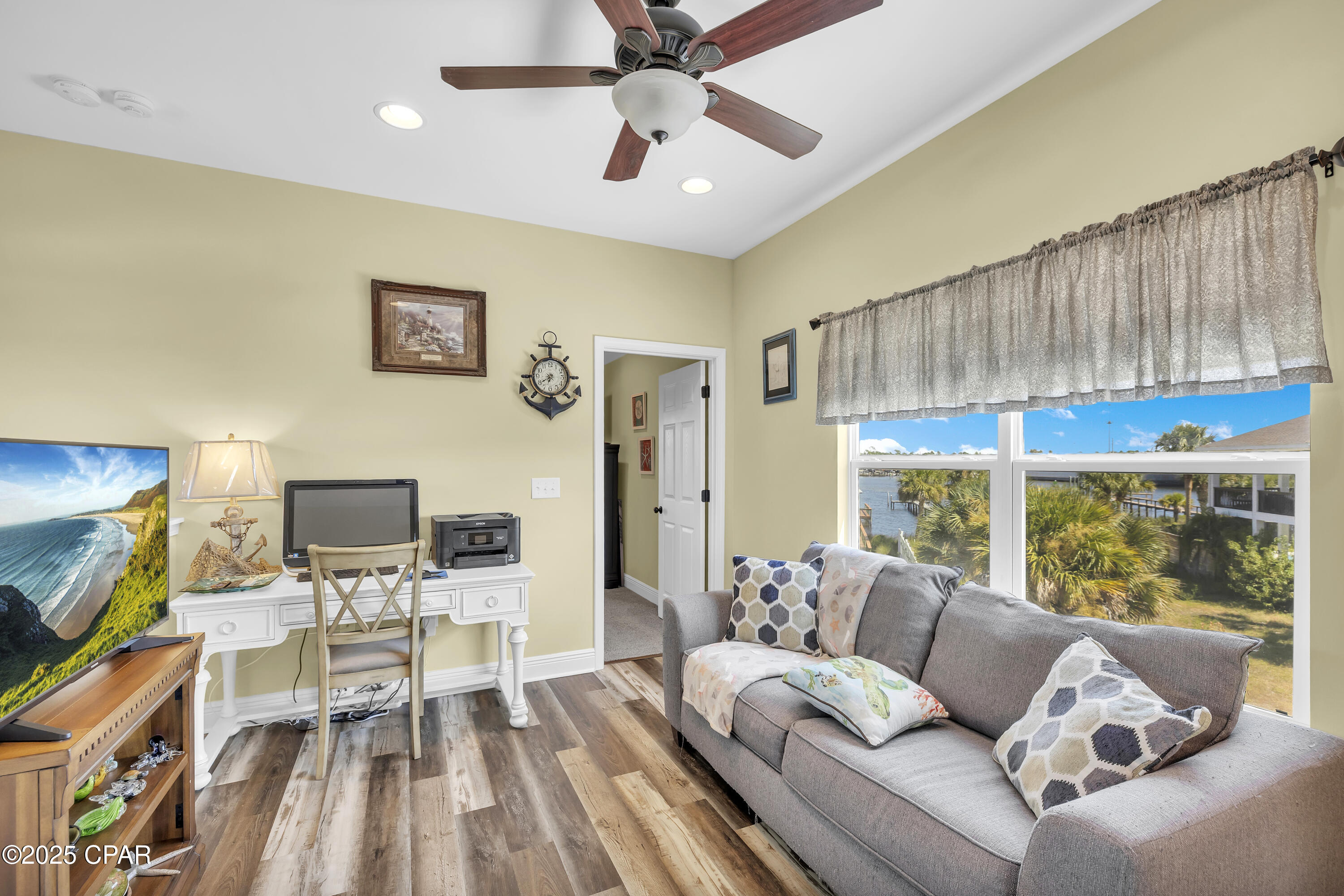 Hampton Harbor - Residential