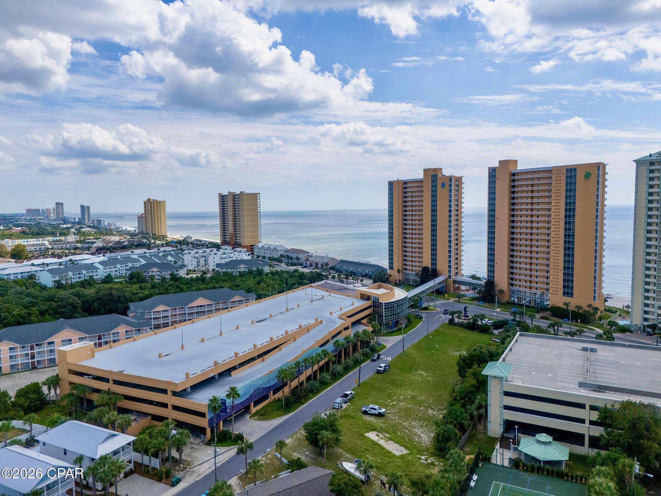 Splash Condo - Residential