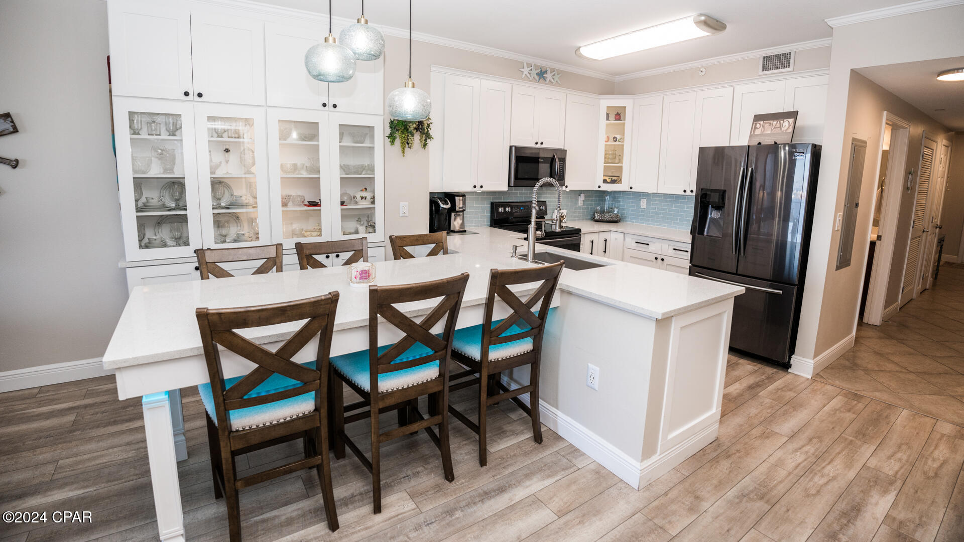 Magnolia Bay Club - Residential