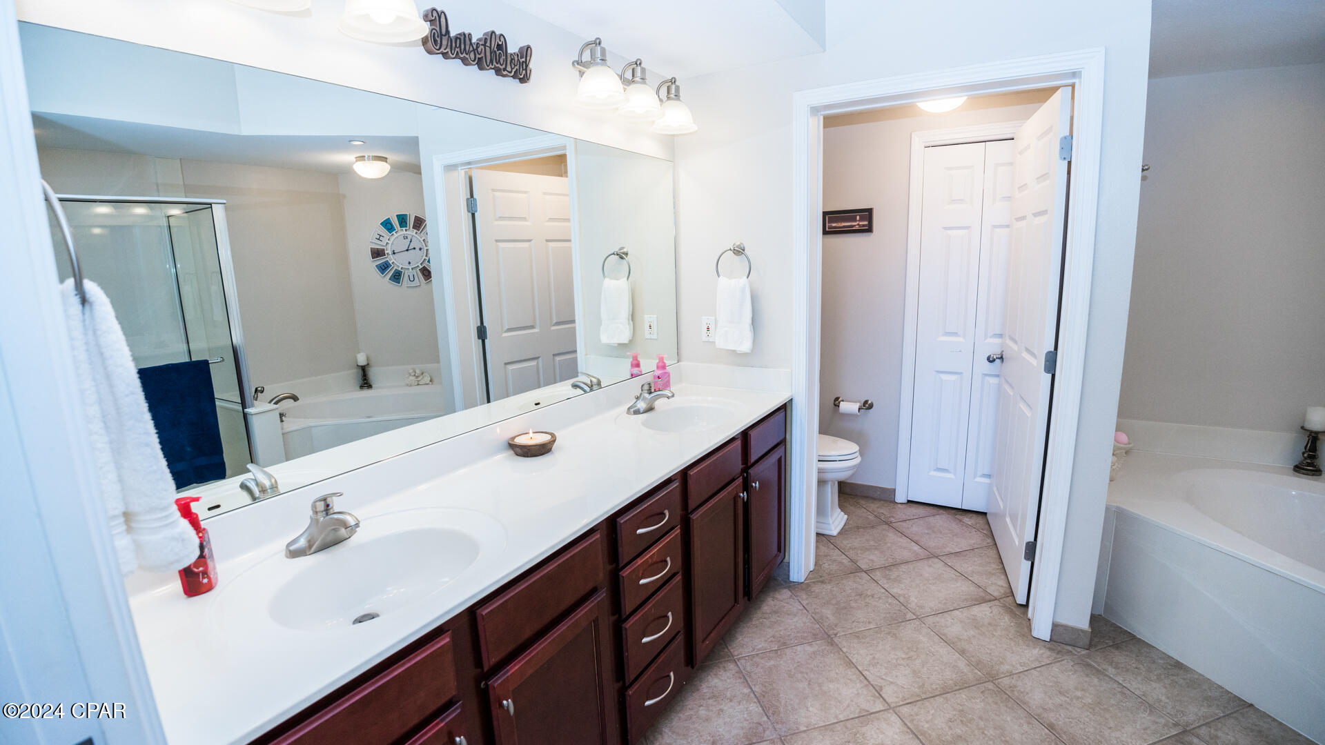 Magnolia Bay Club - Residential