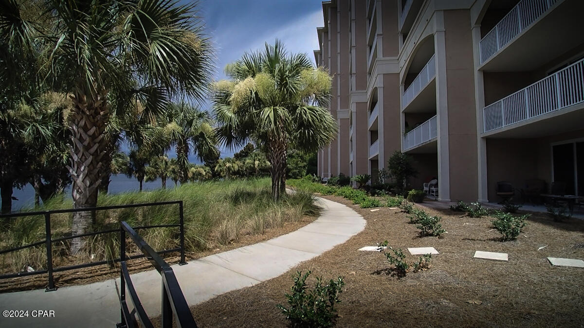 Magnolia Bay Club - Residential