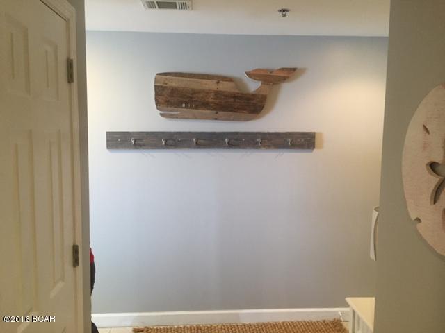 Splash Condo - Residential