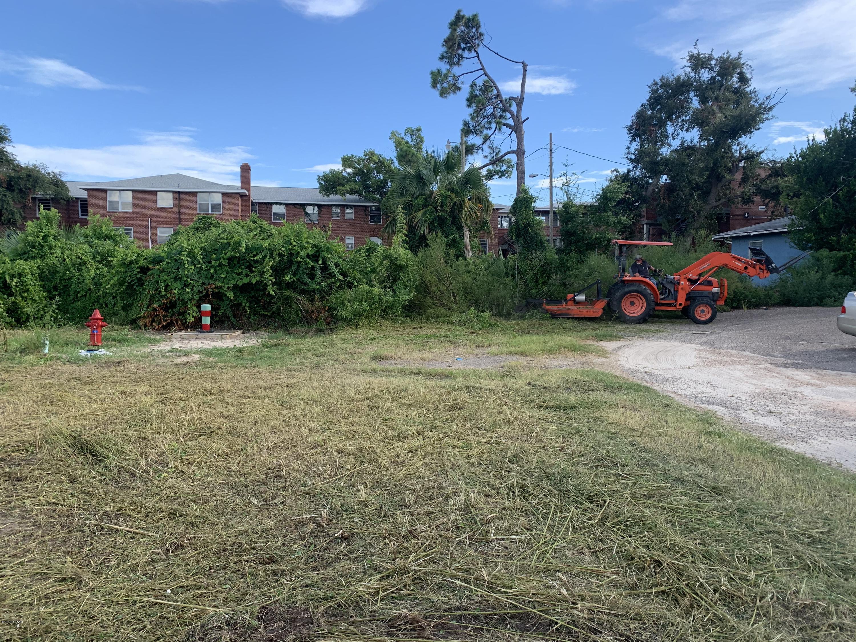 [No Recorded Subdiv] - Land