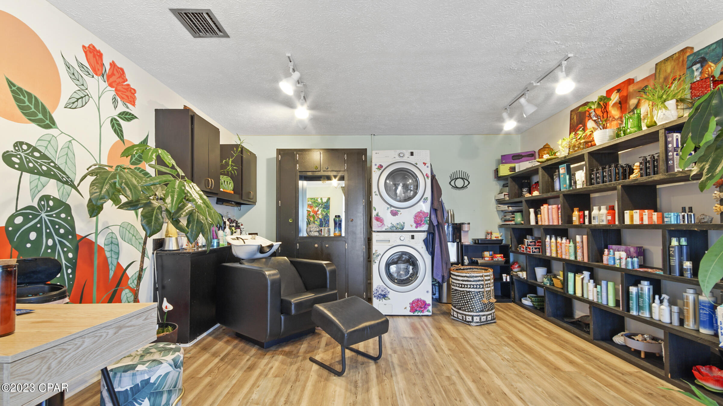 Treasure Island - Commercial Sale