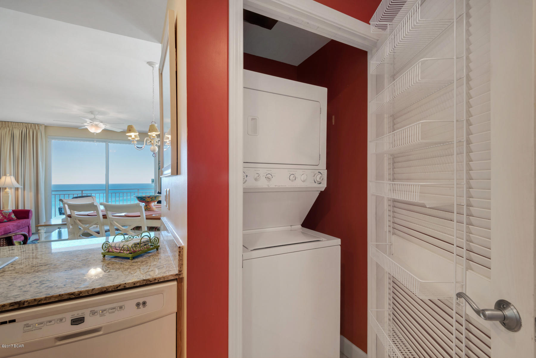 Splash Condo - Residential