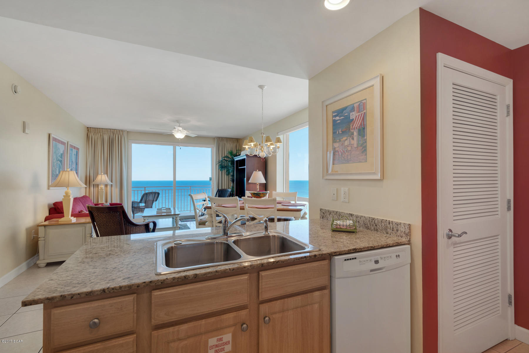 Splash Condo - Residential