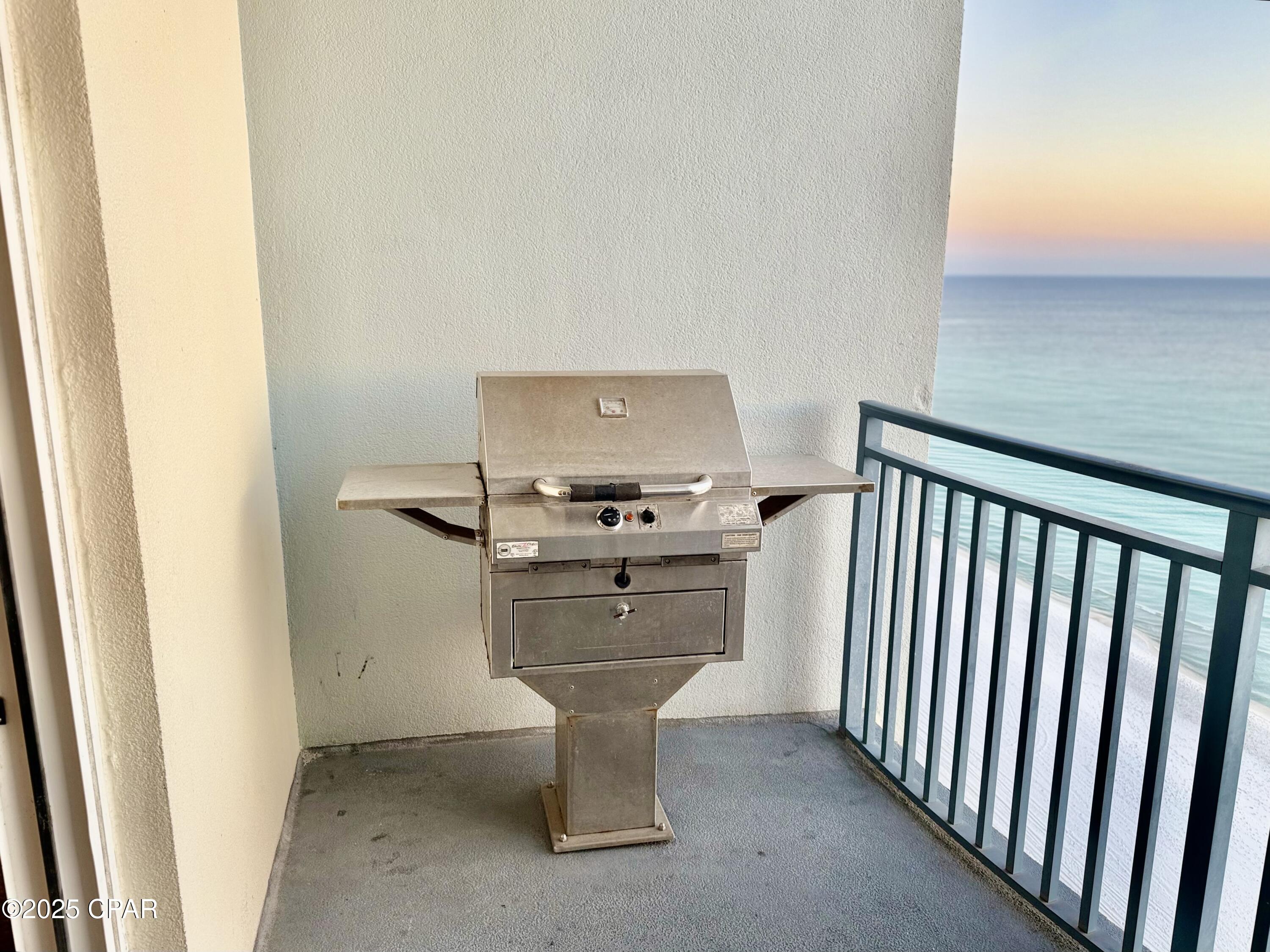 Sterling Breeze - Residential