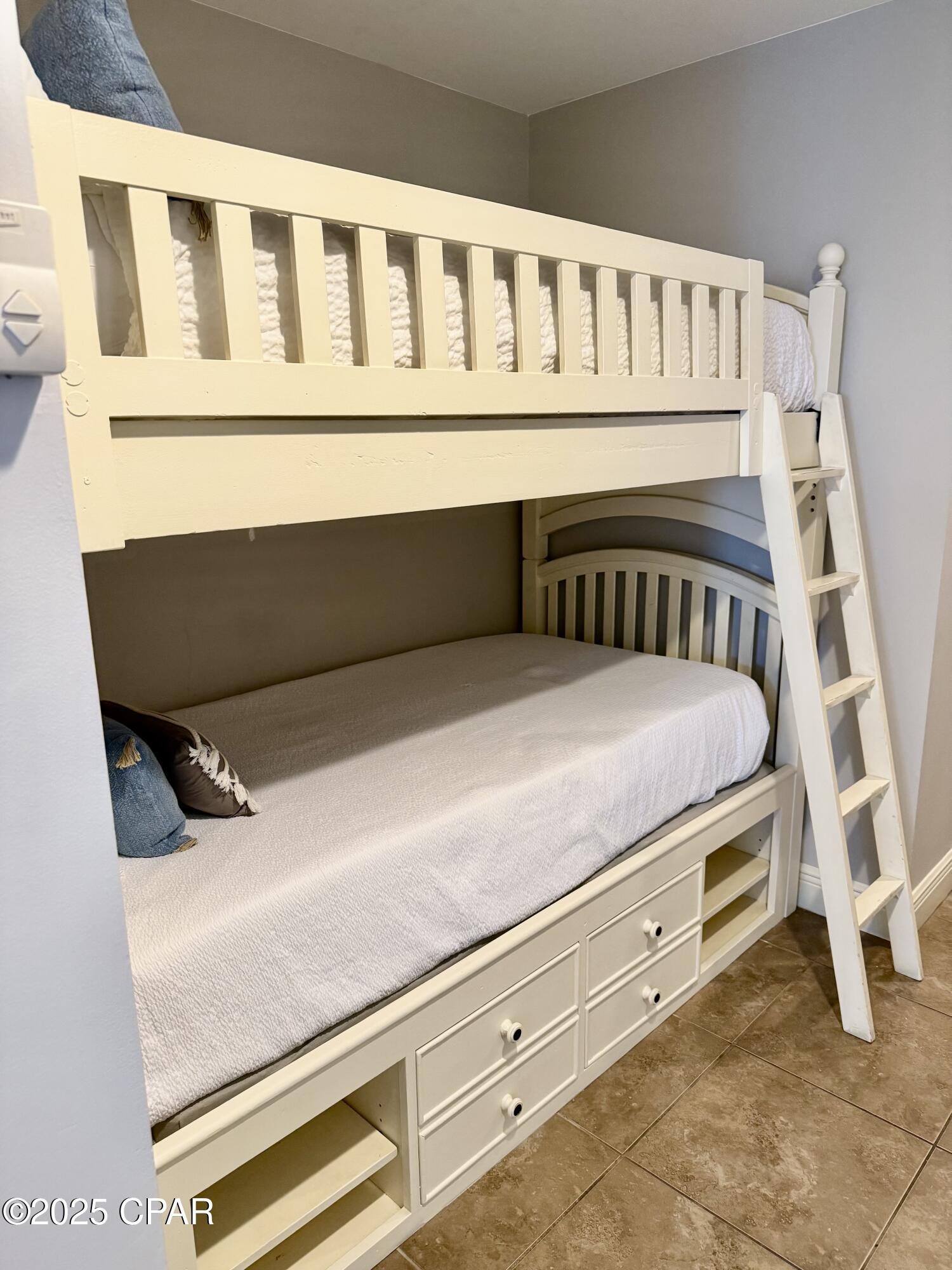 Sterling Breeze - Residential