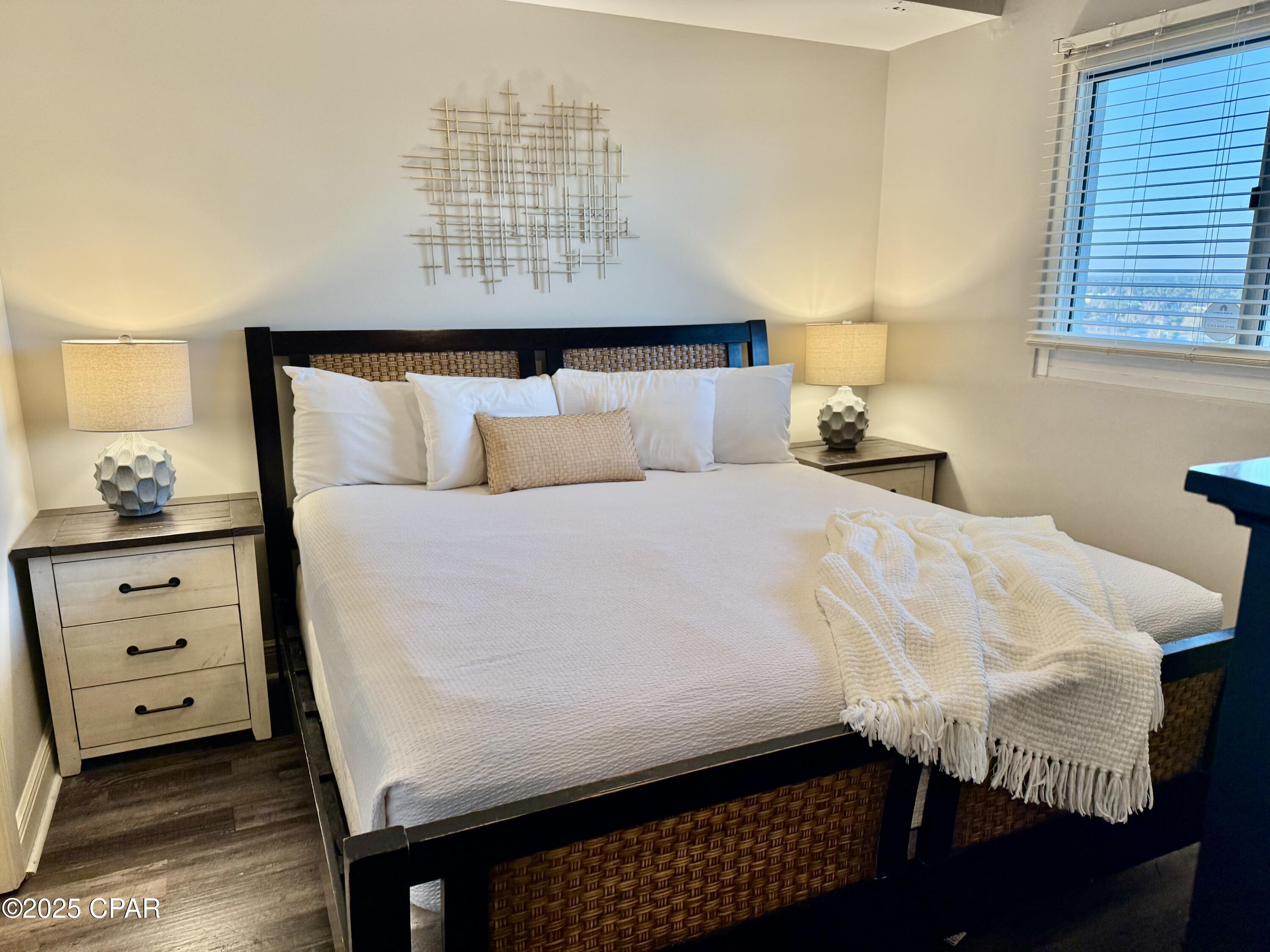 Sterling Breeze - Residential