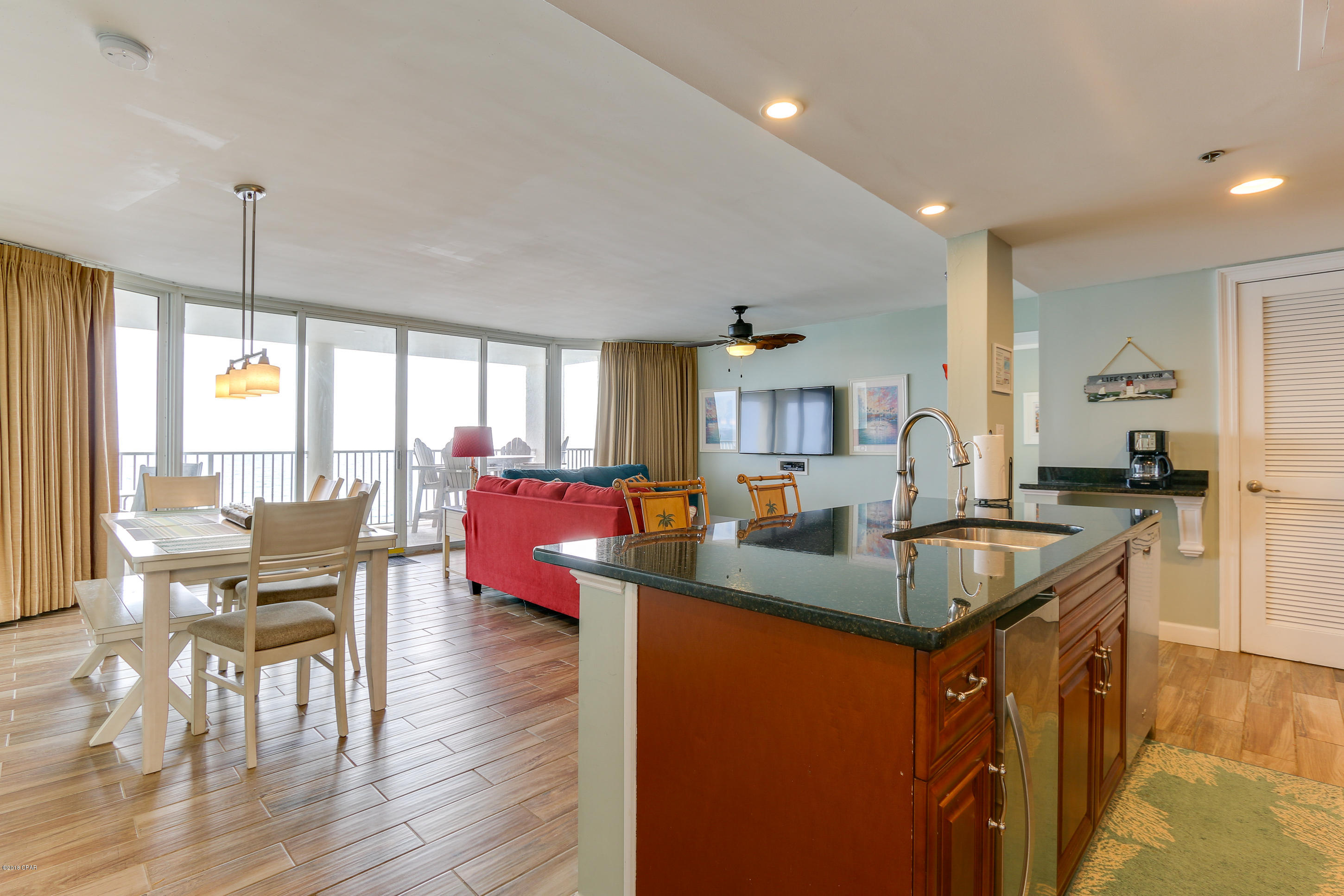 Long Beach Towers I - Residential