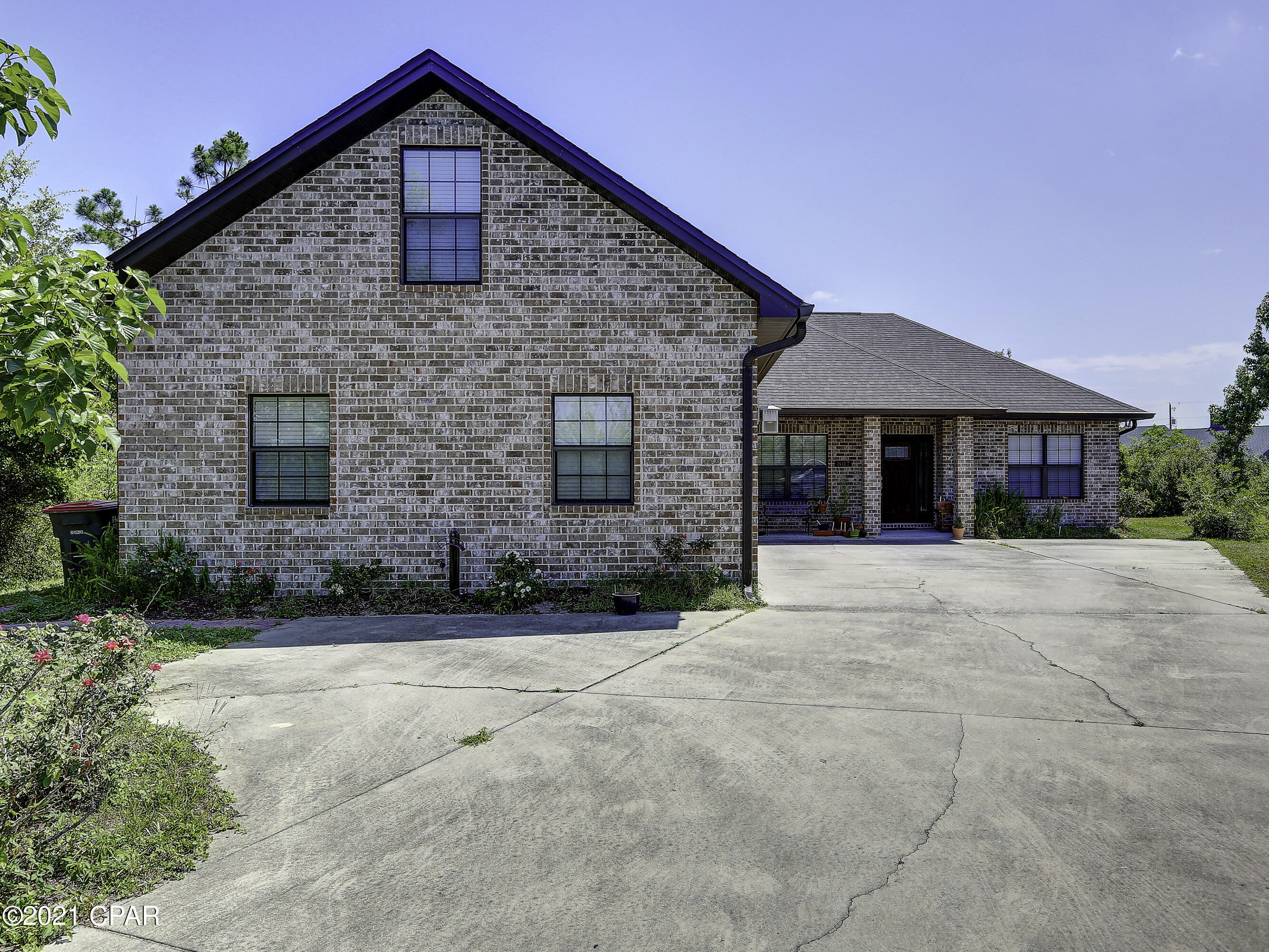 College Oaks - Residential