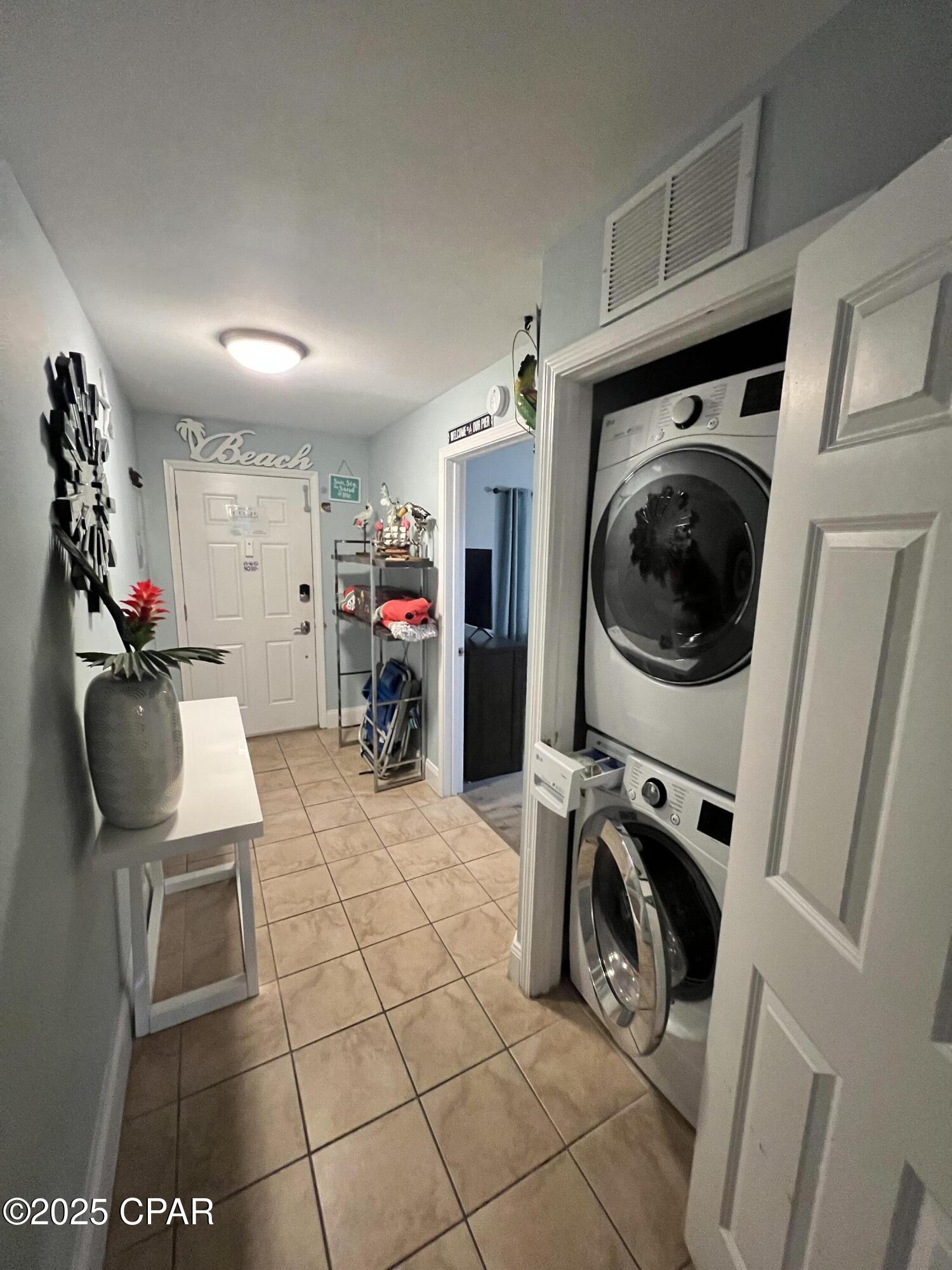 Laketown Wharf - Residential