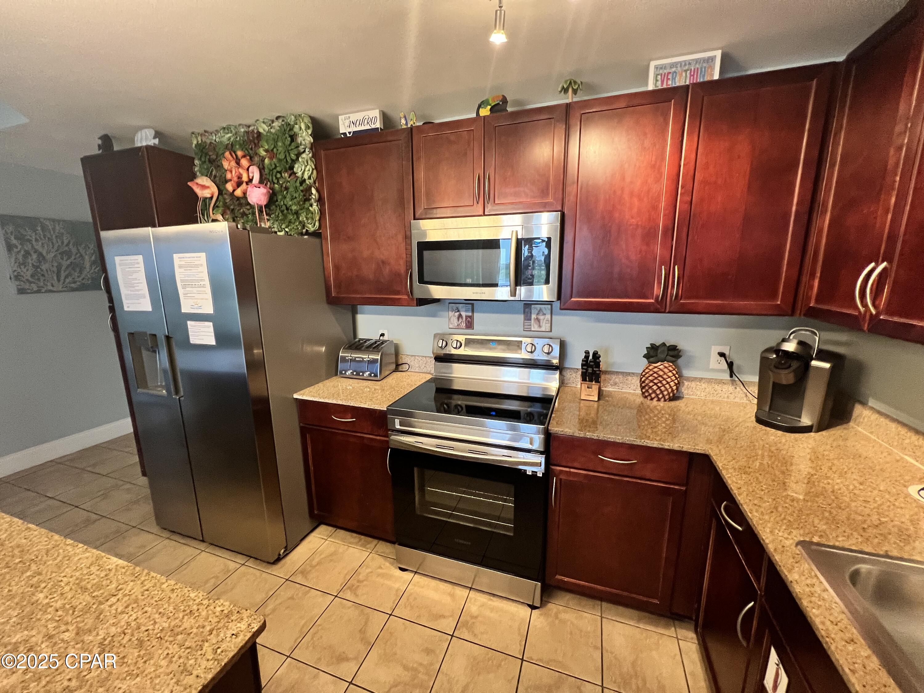 Laketown Wharf - Residential