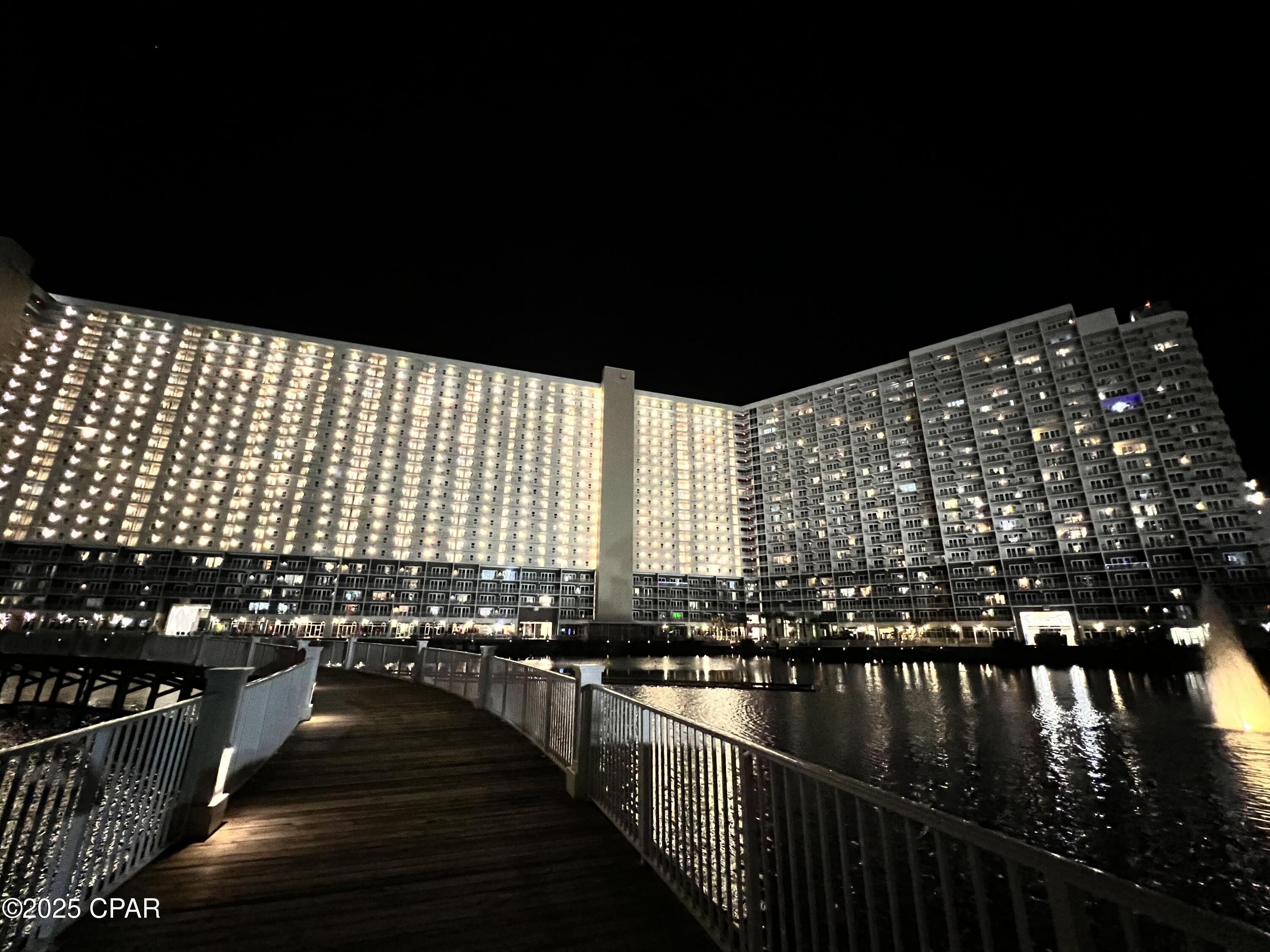 Laketown Wharf - Residential