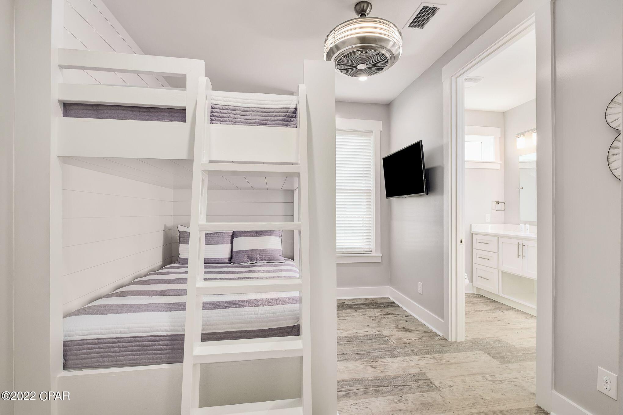 Lullwater Beach - Residential